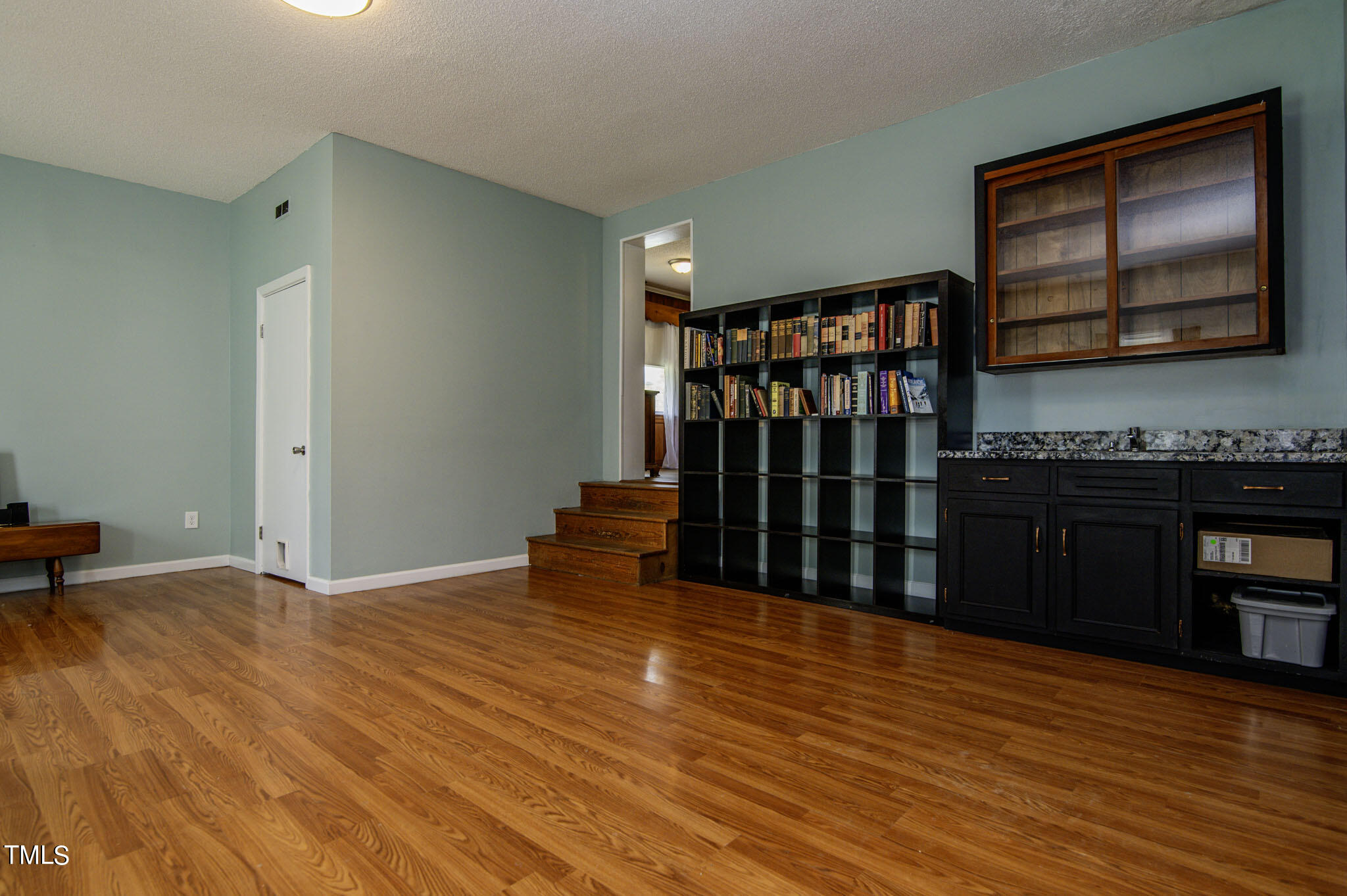 1309 Bolling Road Property Photo 9