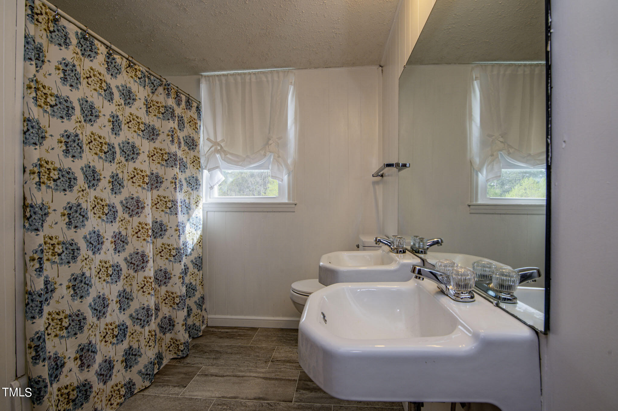 1309 Bolling Road Property Photo 12