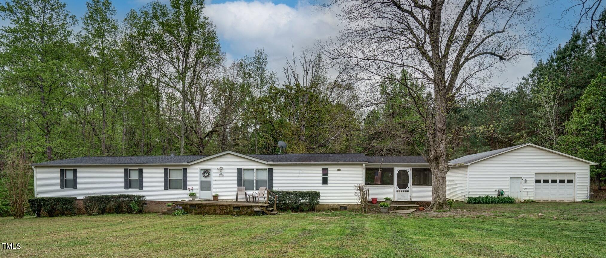10797 Claude Lewis Road Property Photo 2