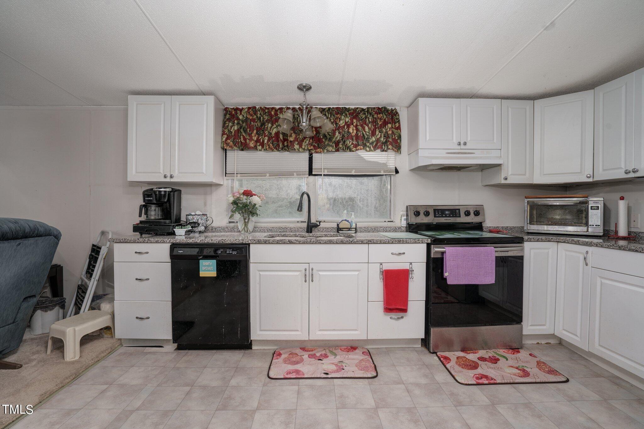 10797 Claude Lewis Road Property Photo 7