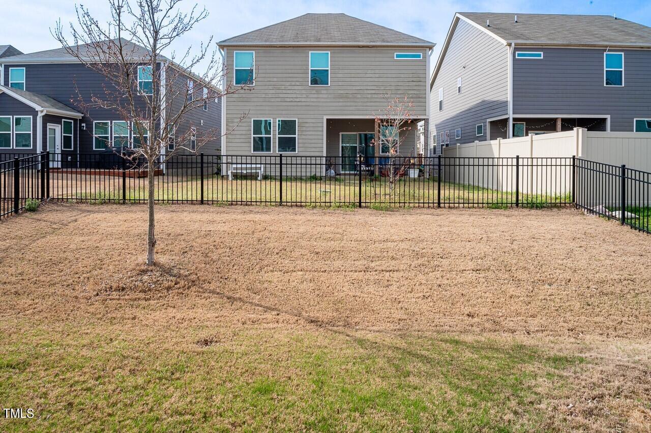 2921 Macbeth Lane Property Photo 6