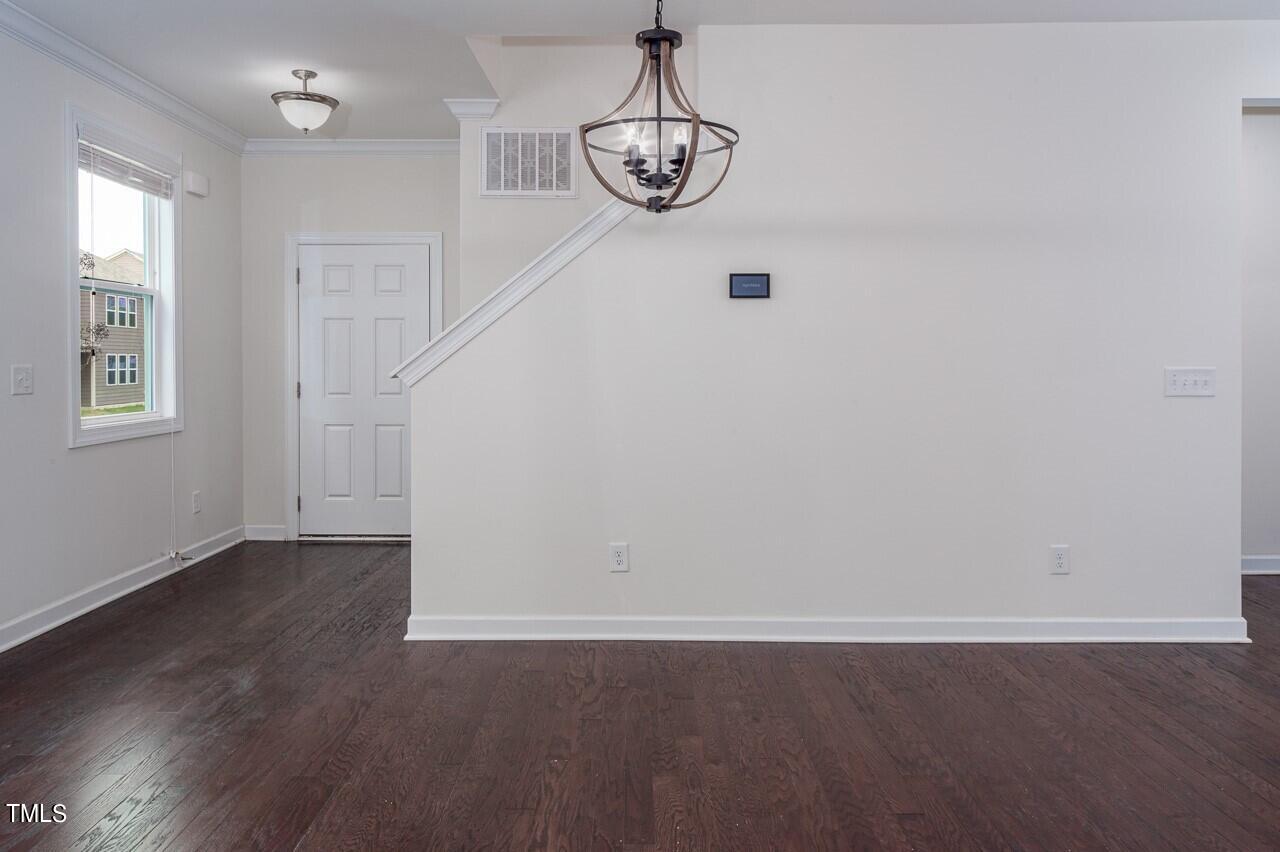 2921 Macbeth Lane Property Photo 8