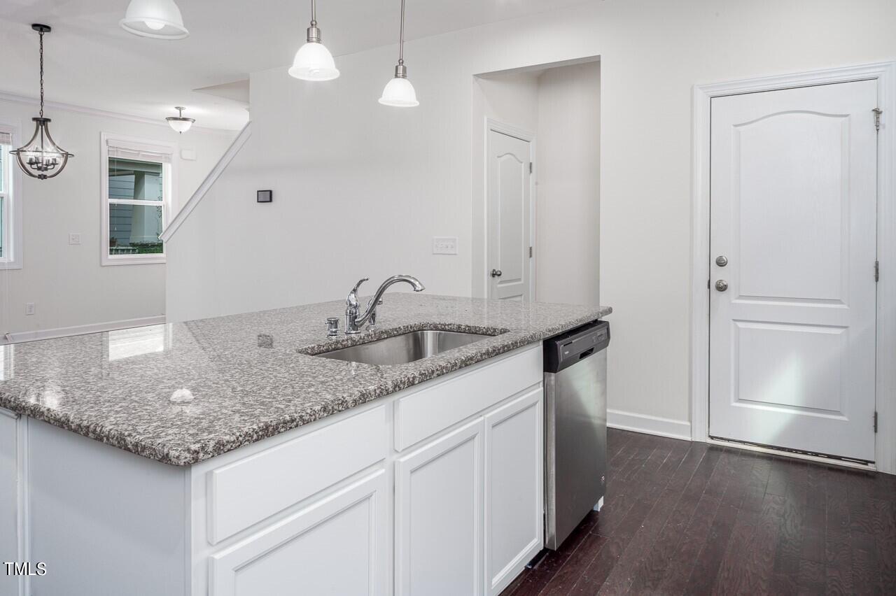2921 Macbeth Lane Property Photo 14