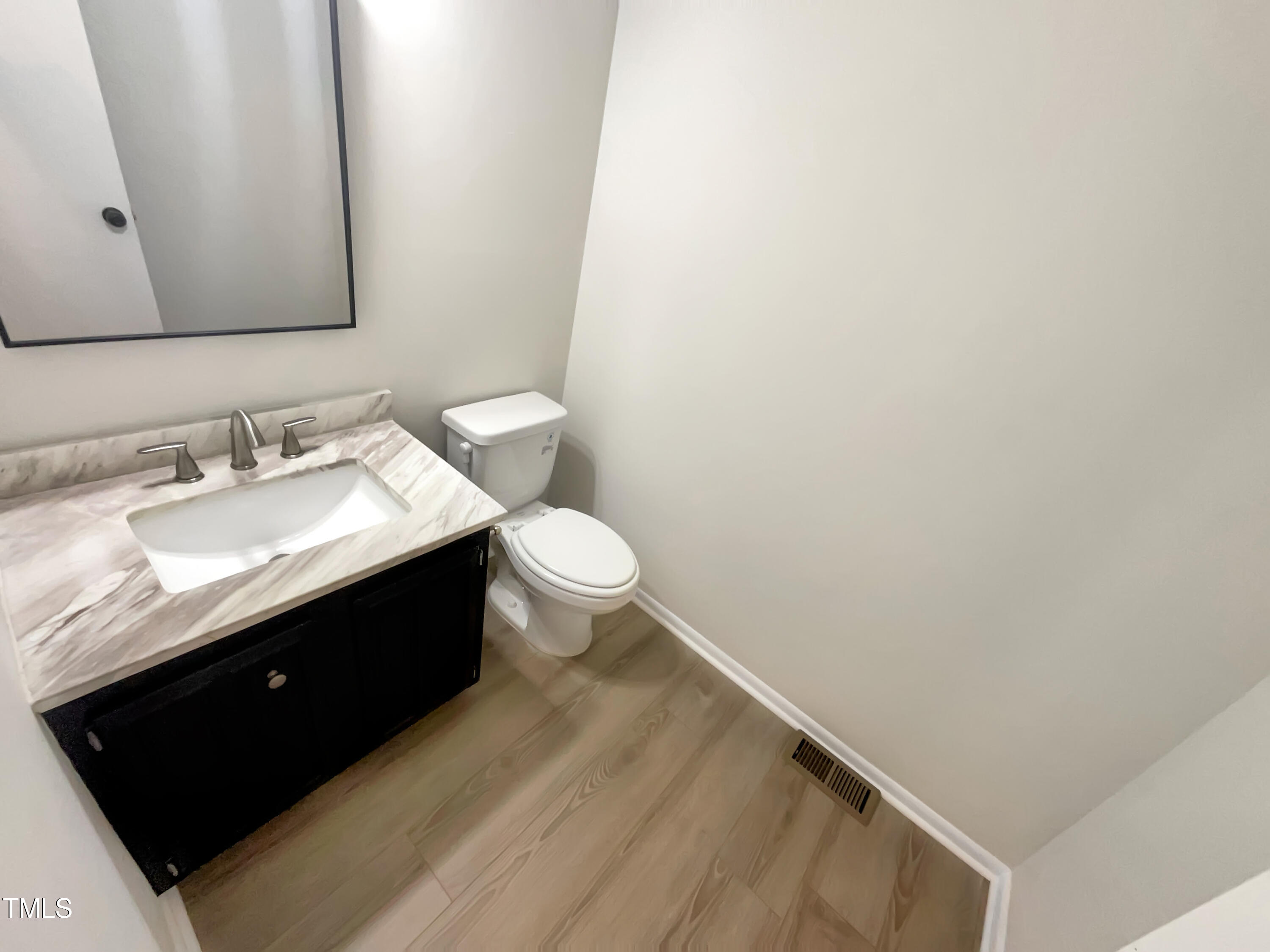 708 Green Ridge Drive Property Photo 6