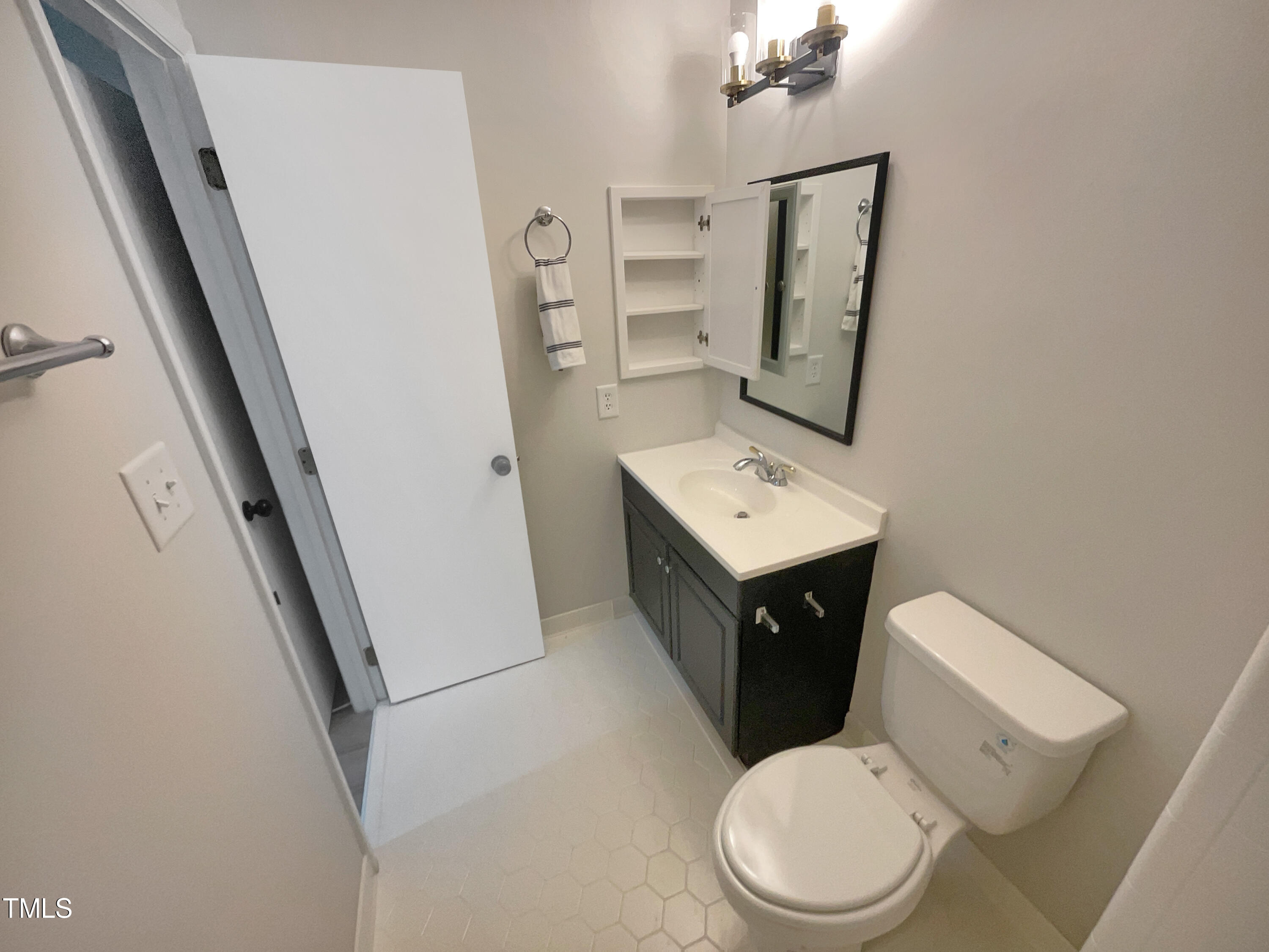 708 Green Ridge Drive Property Photo 17
