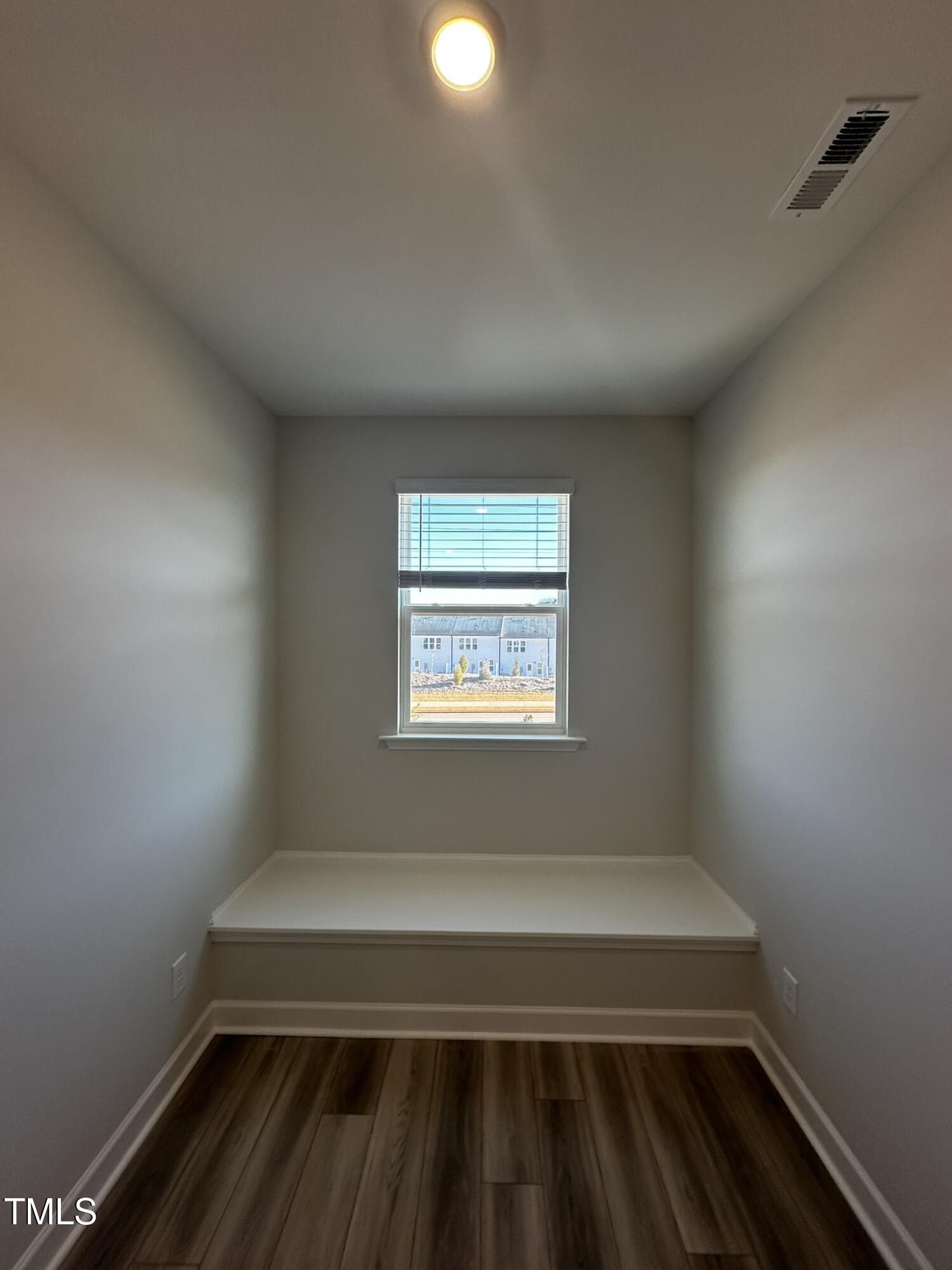 1031 Westerland Way # 46 Property Photo 6