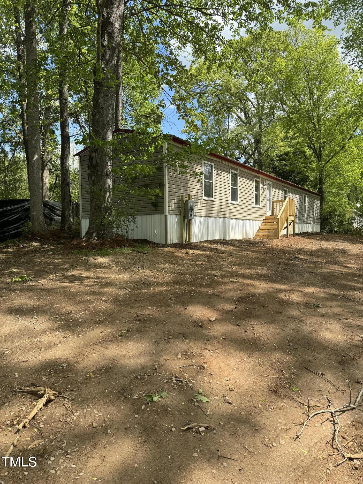 129 Wooten Lane Property Photo 2