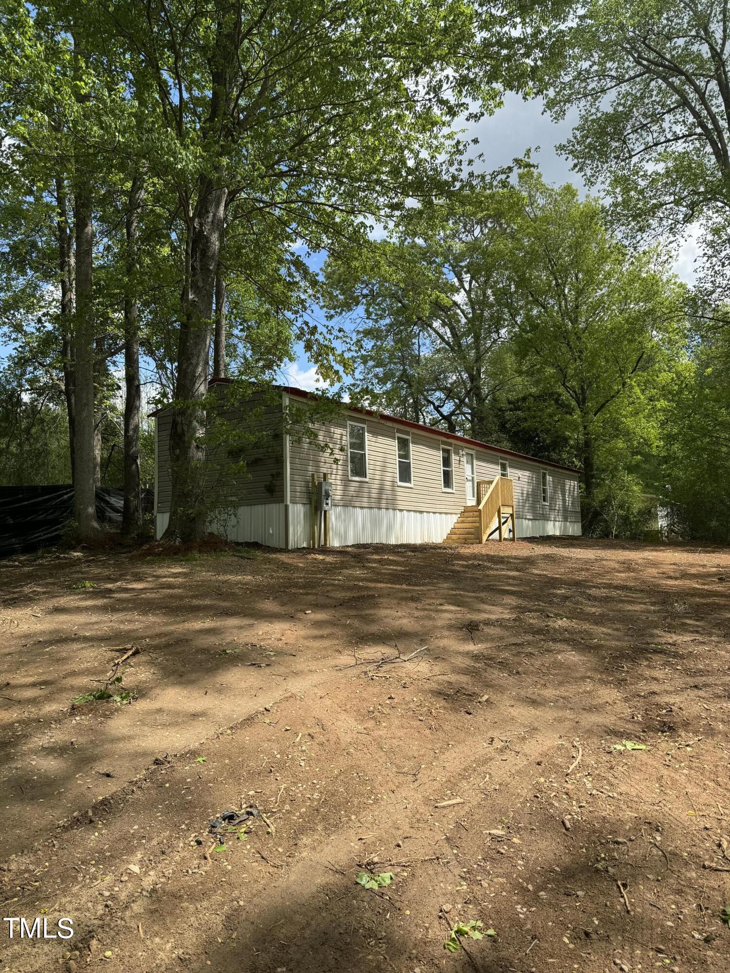 129 Wooten Lane Property Photo 4