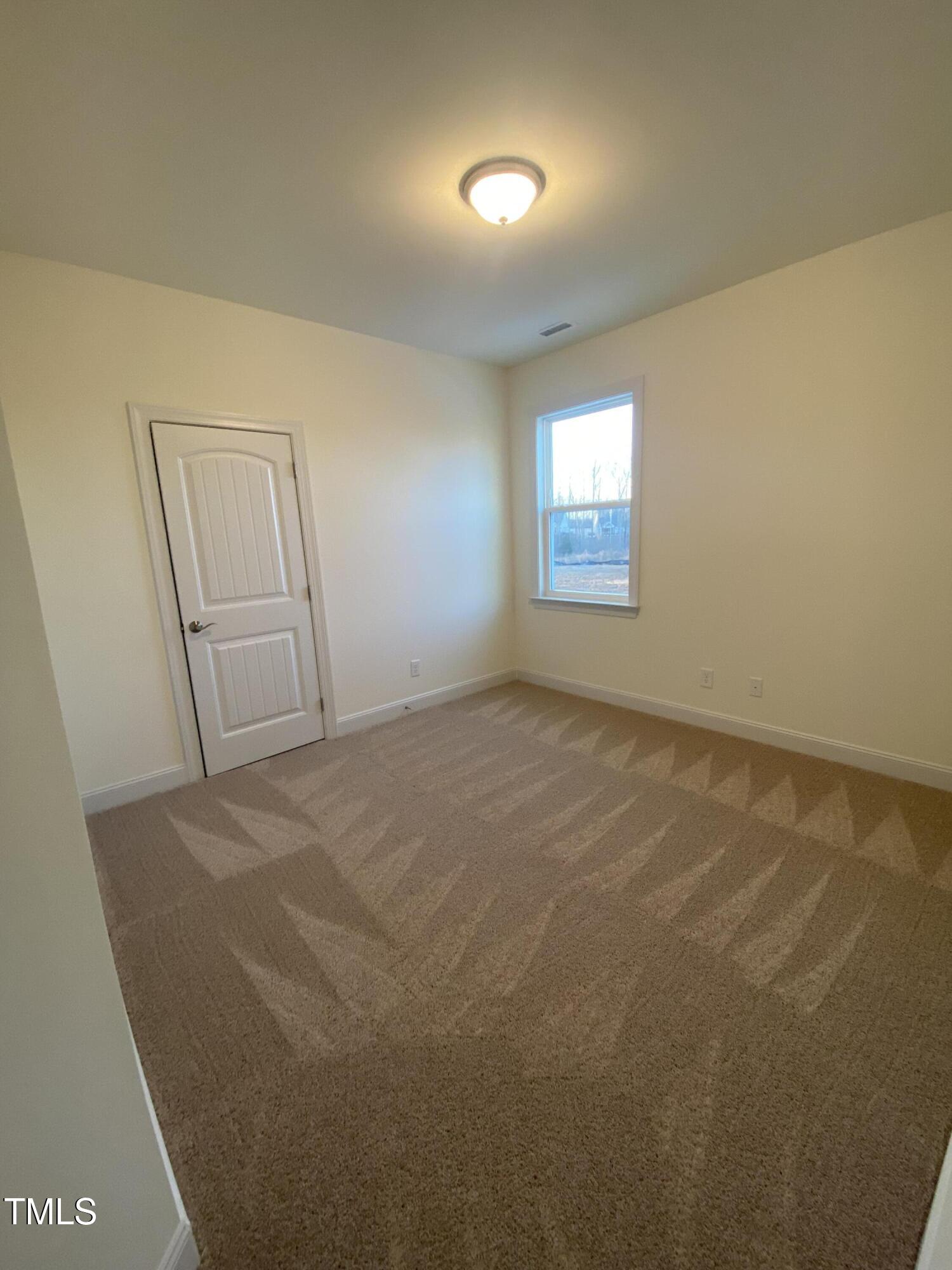 150 Sawtooth Oak Lane Property Photo 6