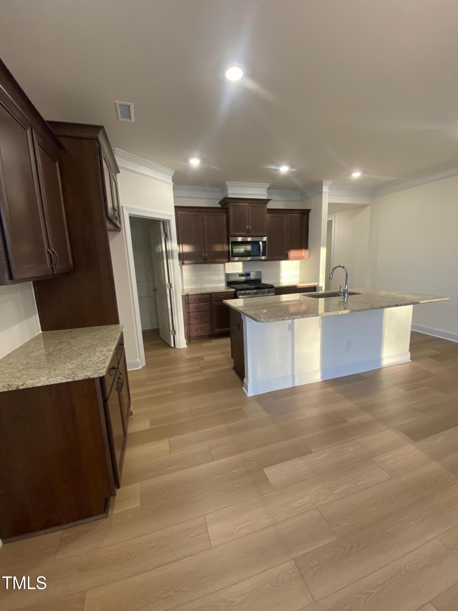150 Sawtooth Oak Lane Property Photo 10