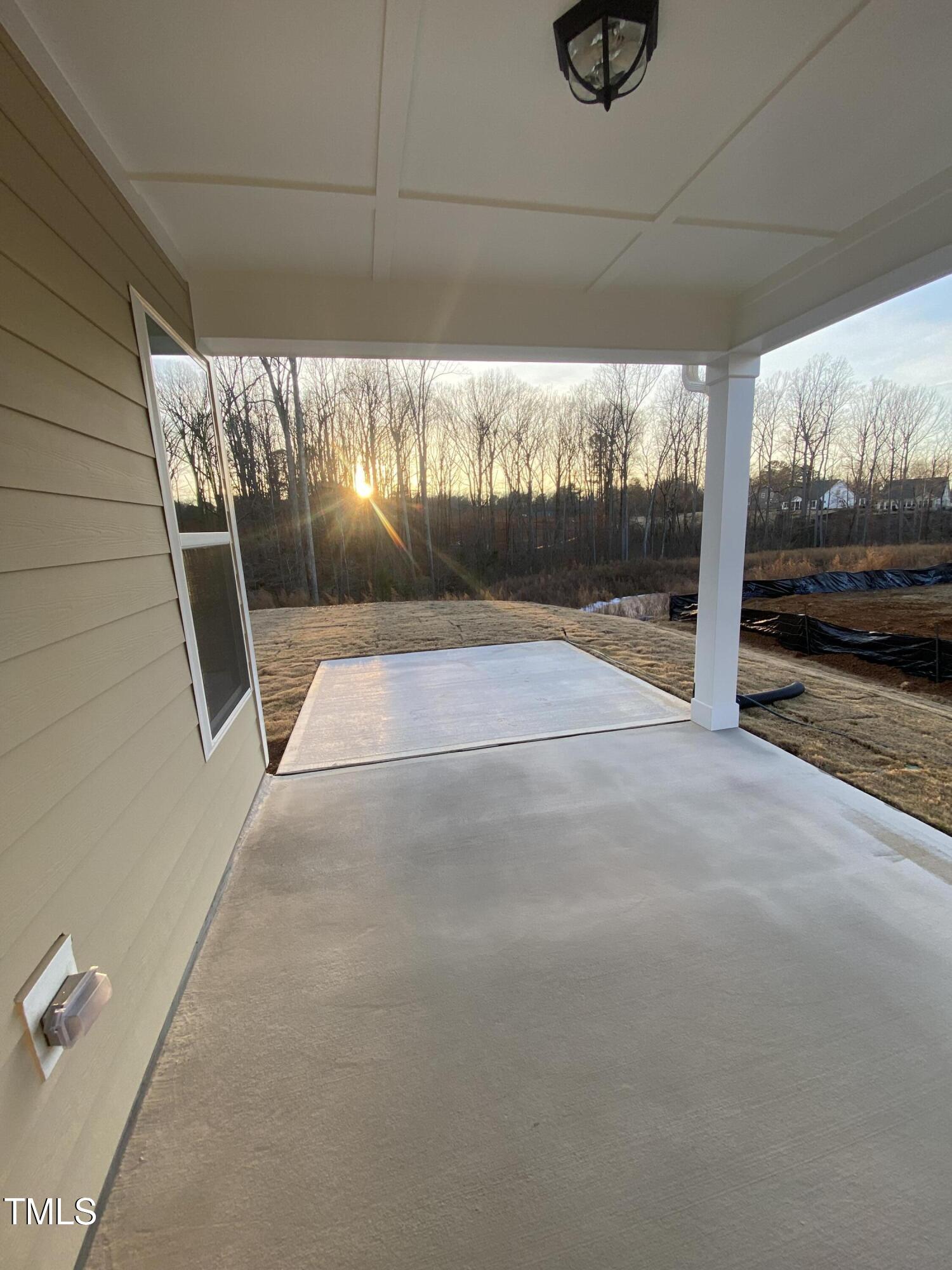 150 Sawtooth Oak Lane Property Photo 13
