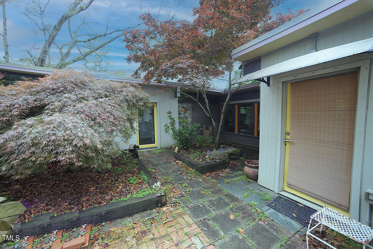 511 Transylvania Avenue Property Photo 1