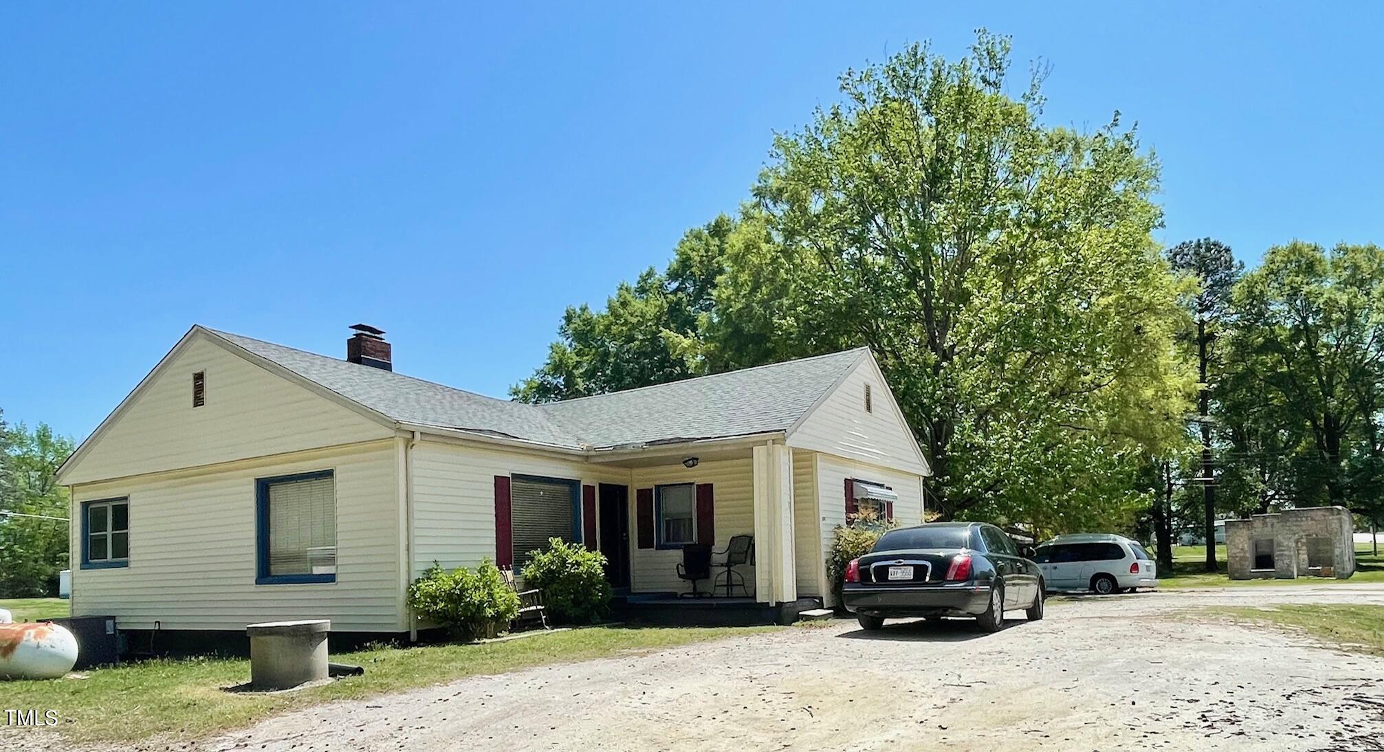 3845 Raleigh Road Property Photo 1