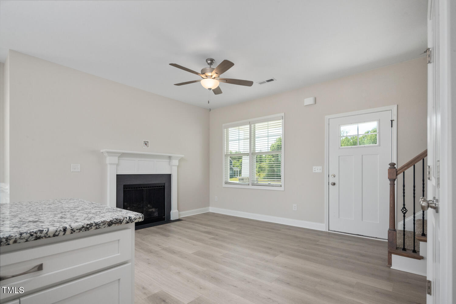 98 Thistle Court Property Photo 9