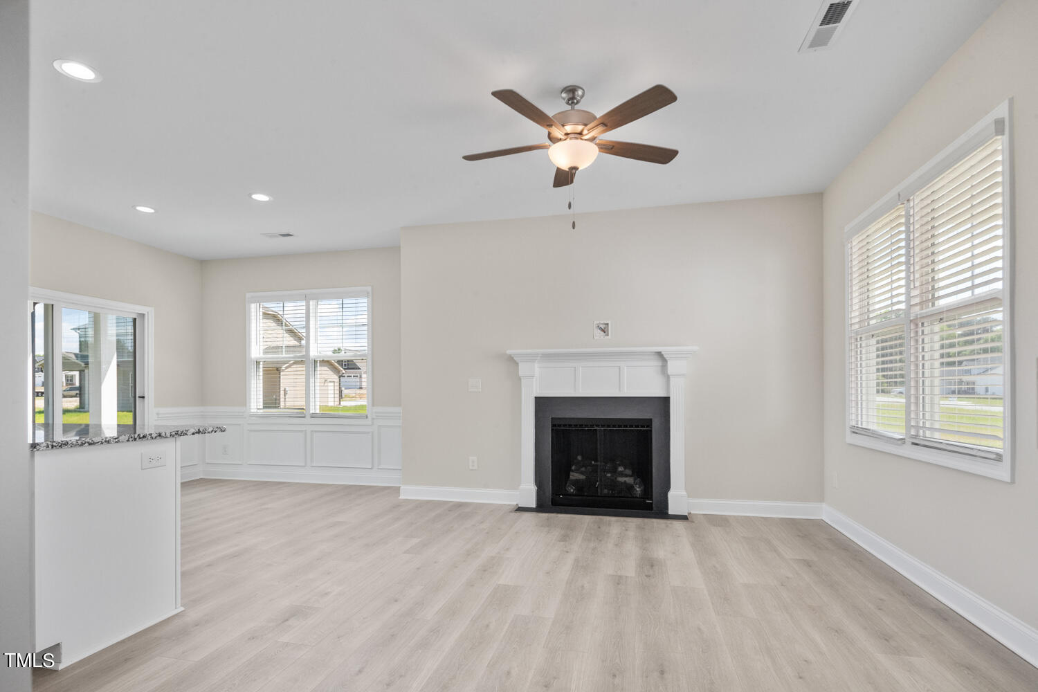 98 Thistle Court Property Photo 10
