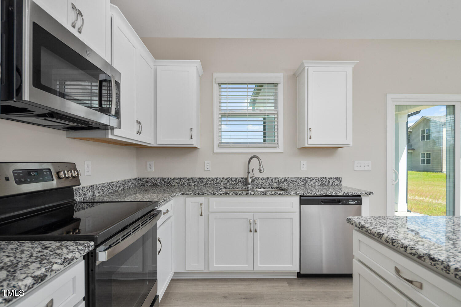 98 Thistle Court Property Photo 18