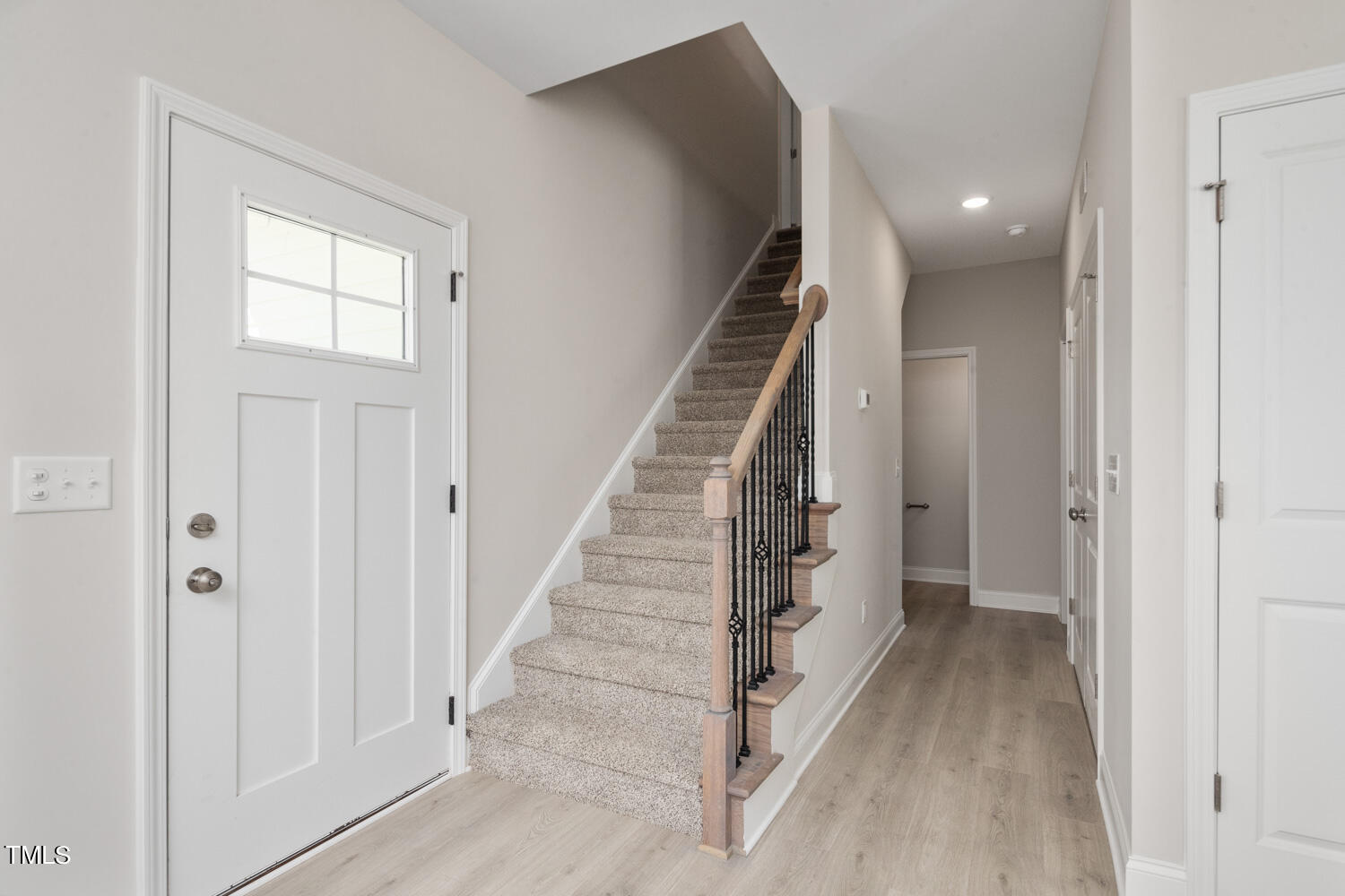 98 Thistle Court Property Photo 28