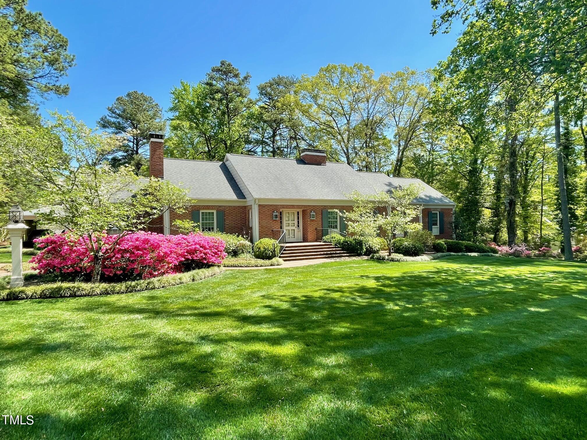 1901 Summitt Road Property Photo 1