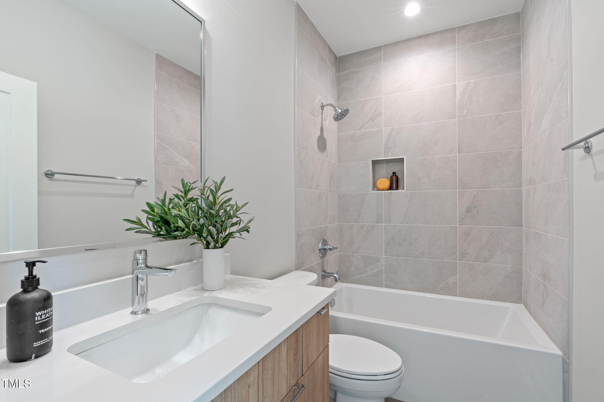 1435 Duplin Road Property Photo 37
