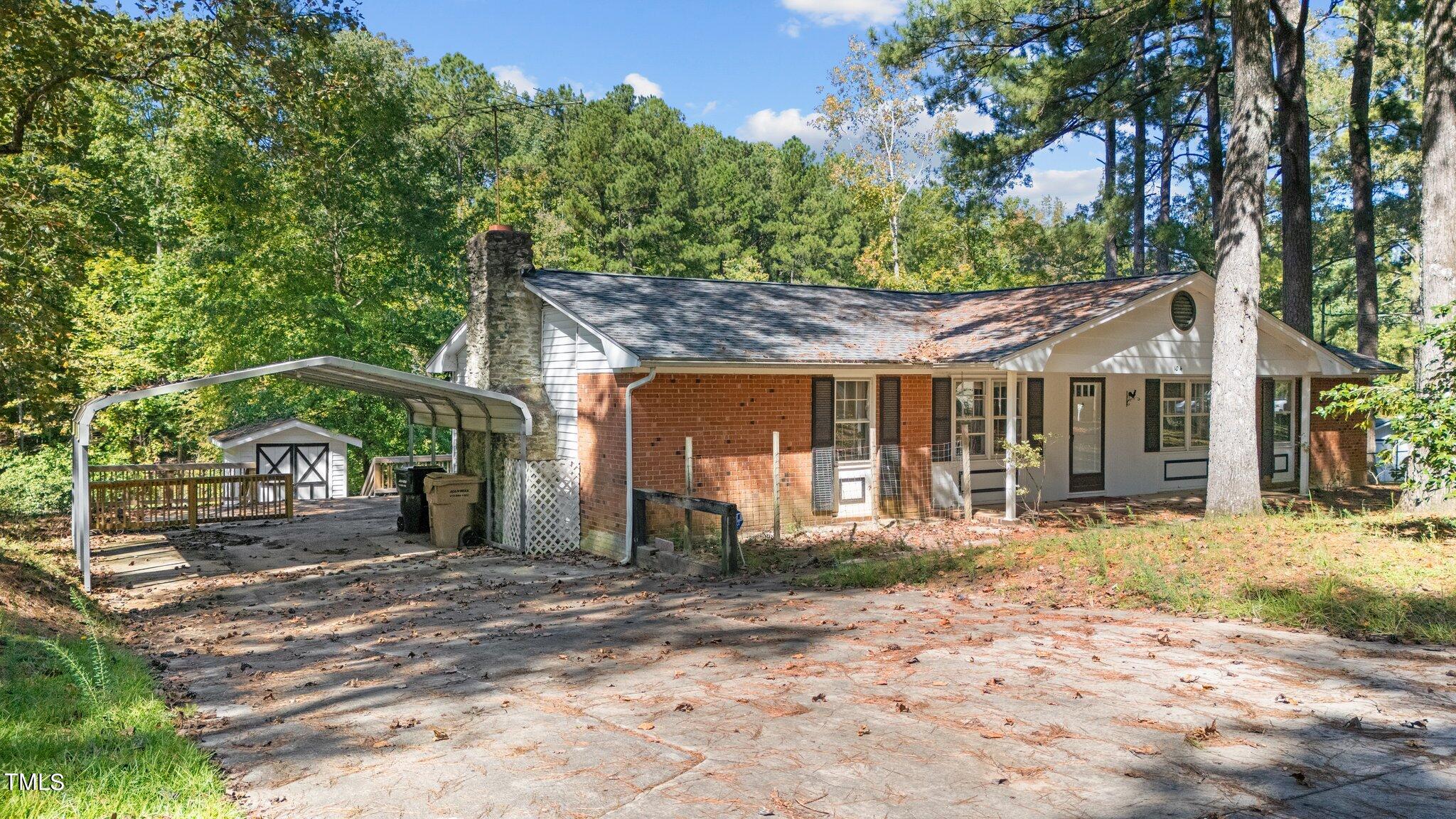 104 Lake Drive Property Photo 6