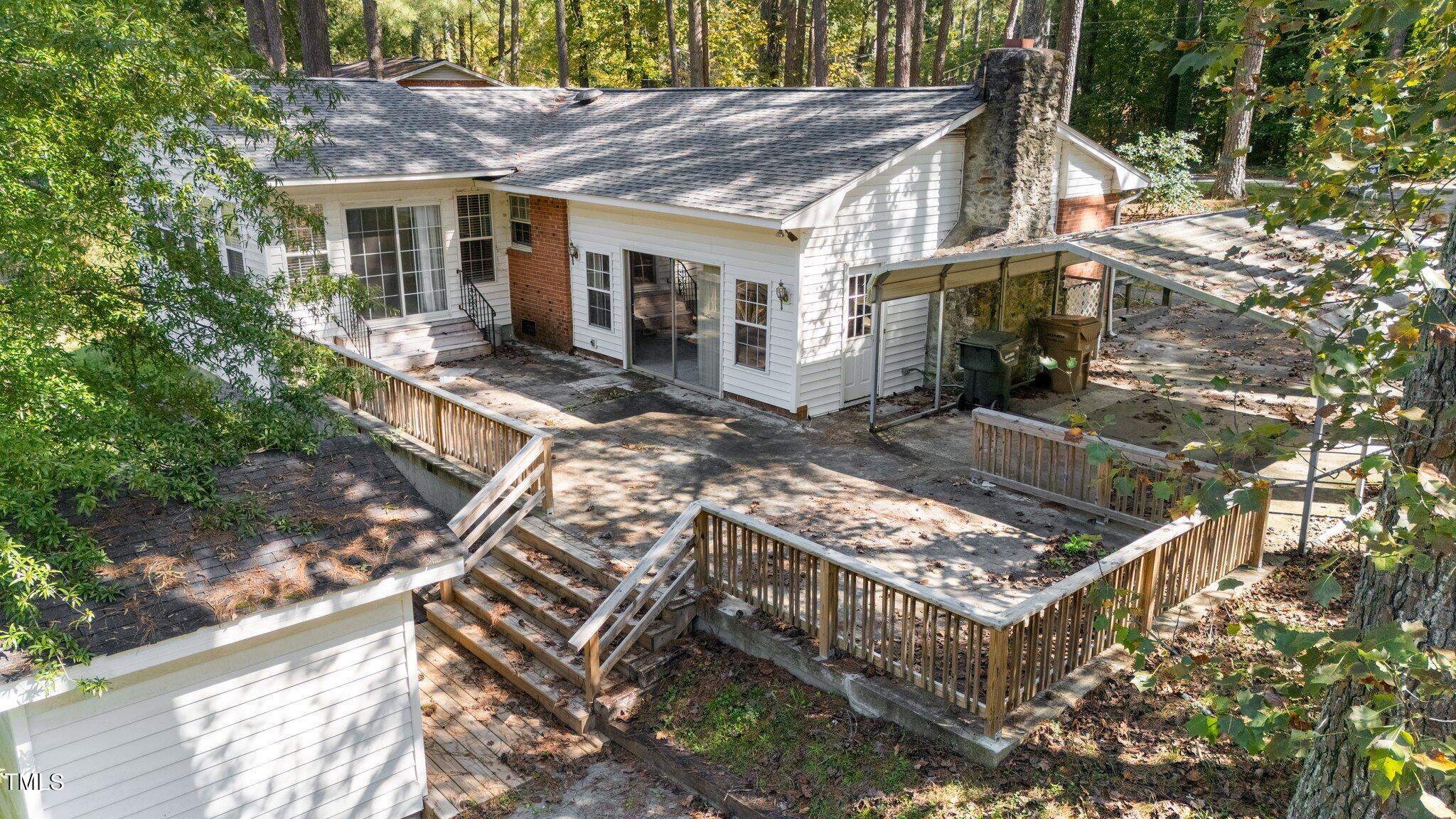 104 Lake Drive Property Photo 15