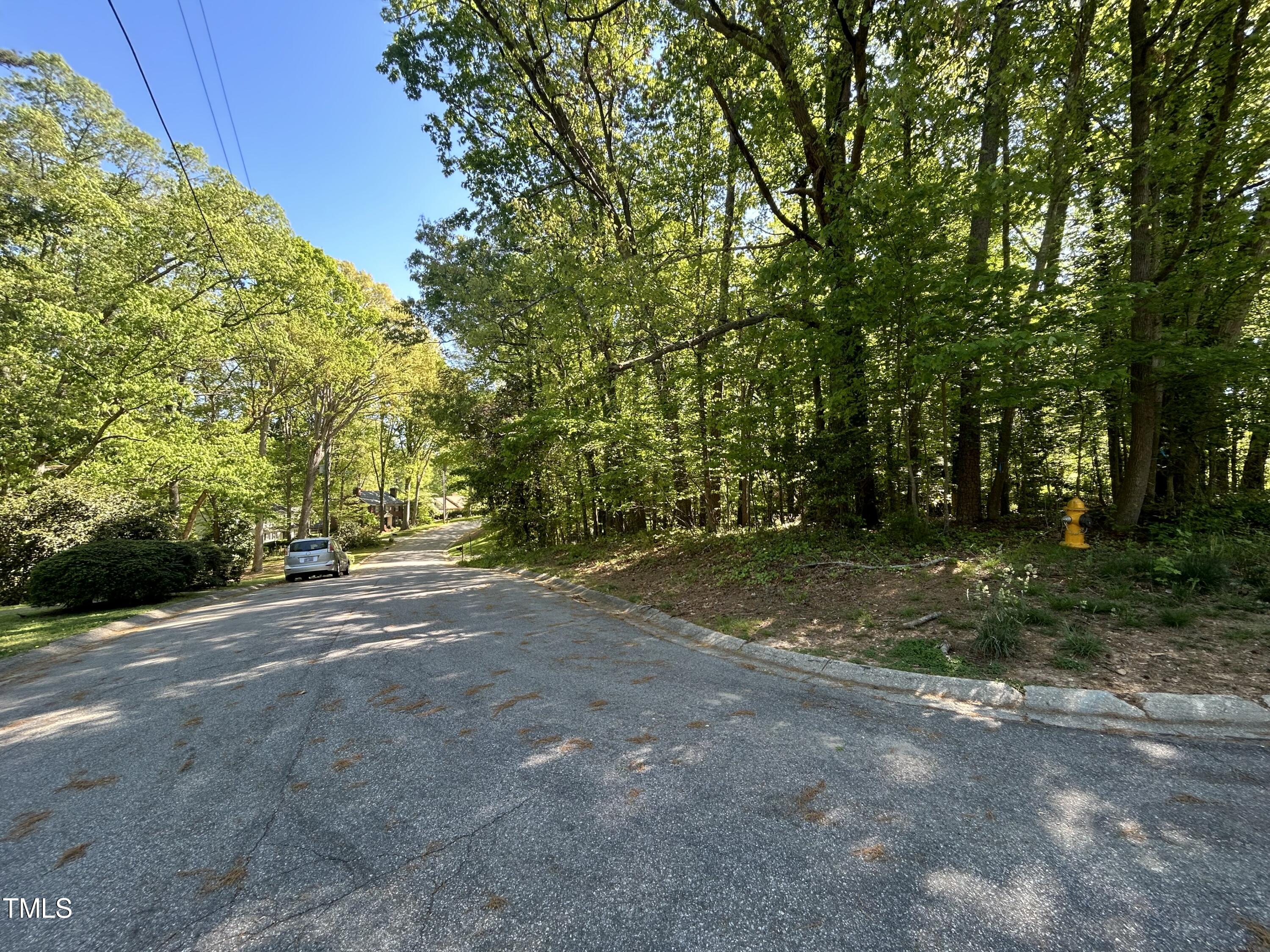 5308 Parkwood Drive Property Photo 4