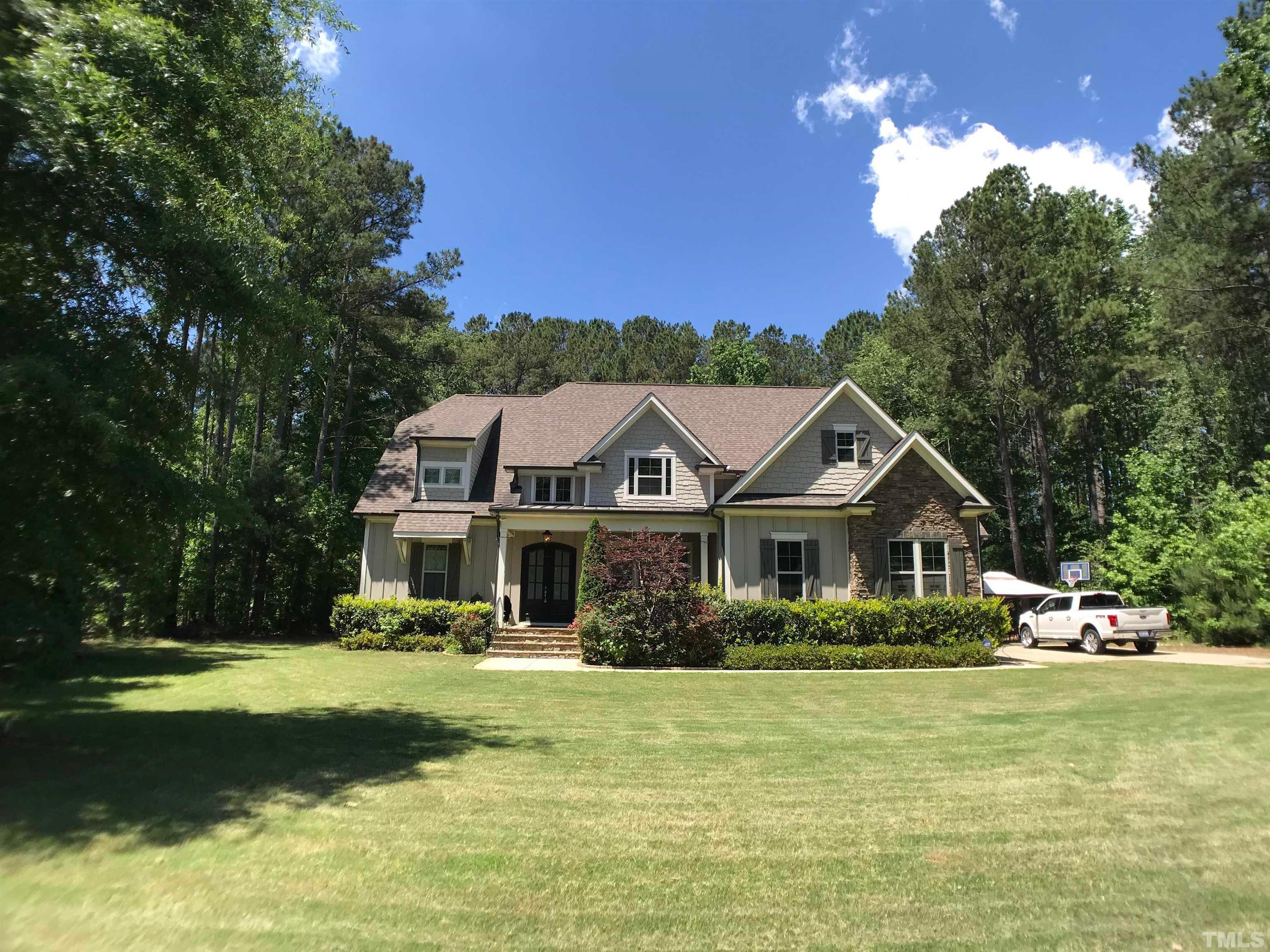 5204 Dutchman Drive Property Photo 1