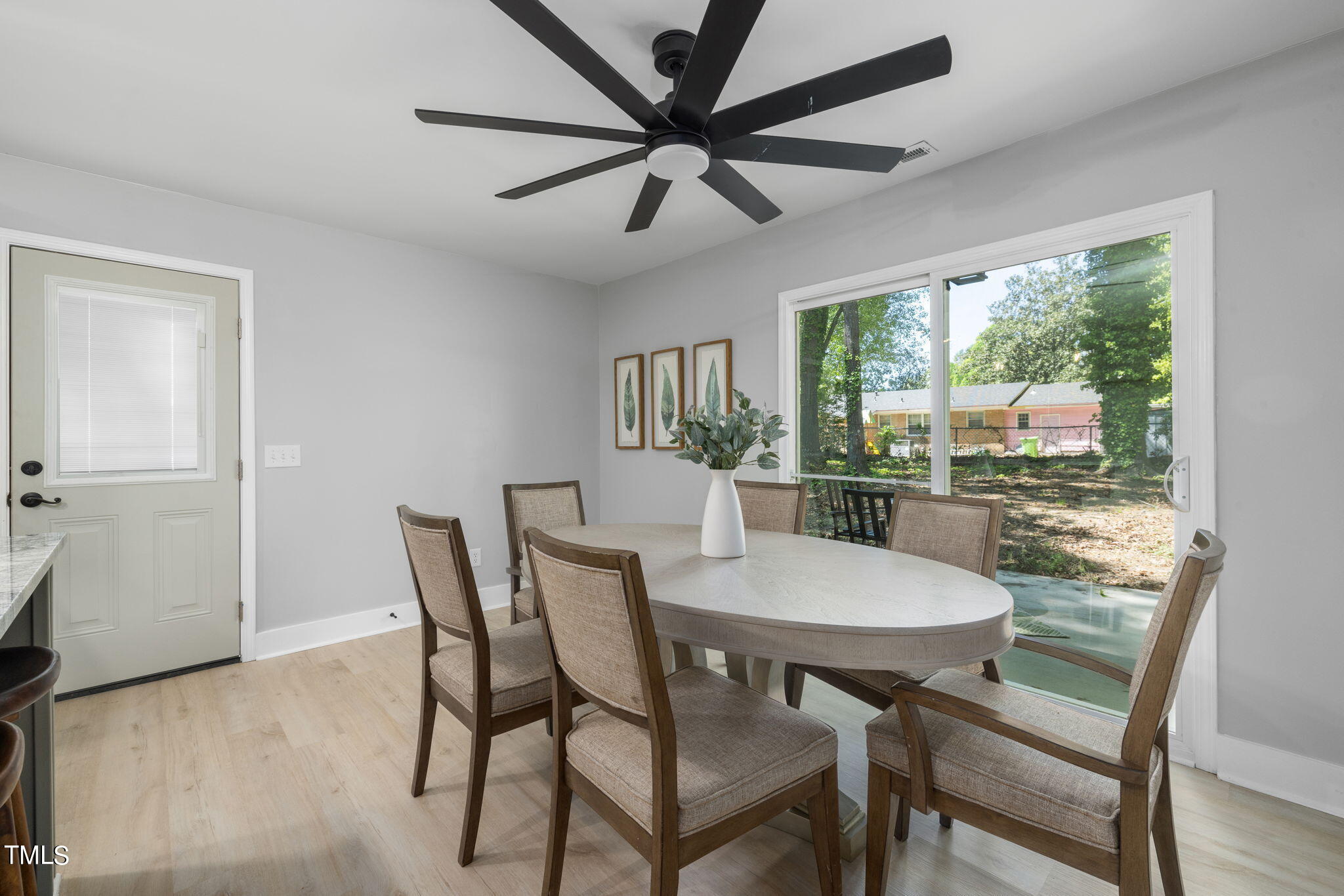1200 Armstrong Circle Property Photo 12