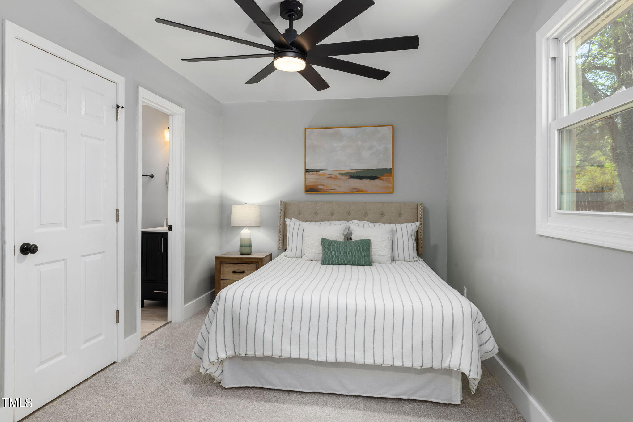 1200 Armstrong Circle Property Photo 14