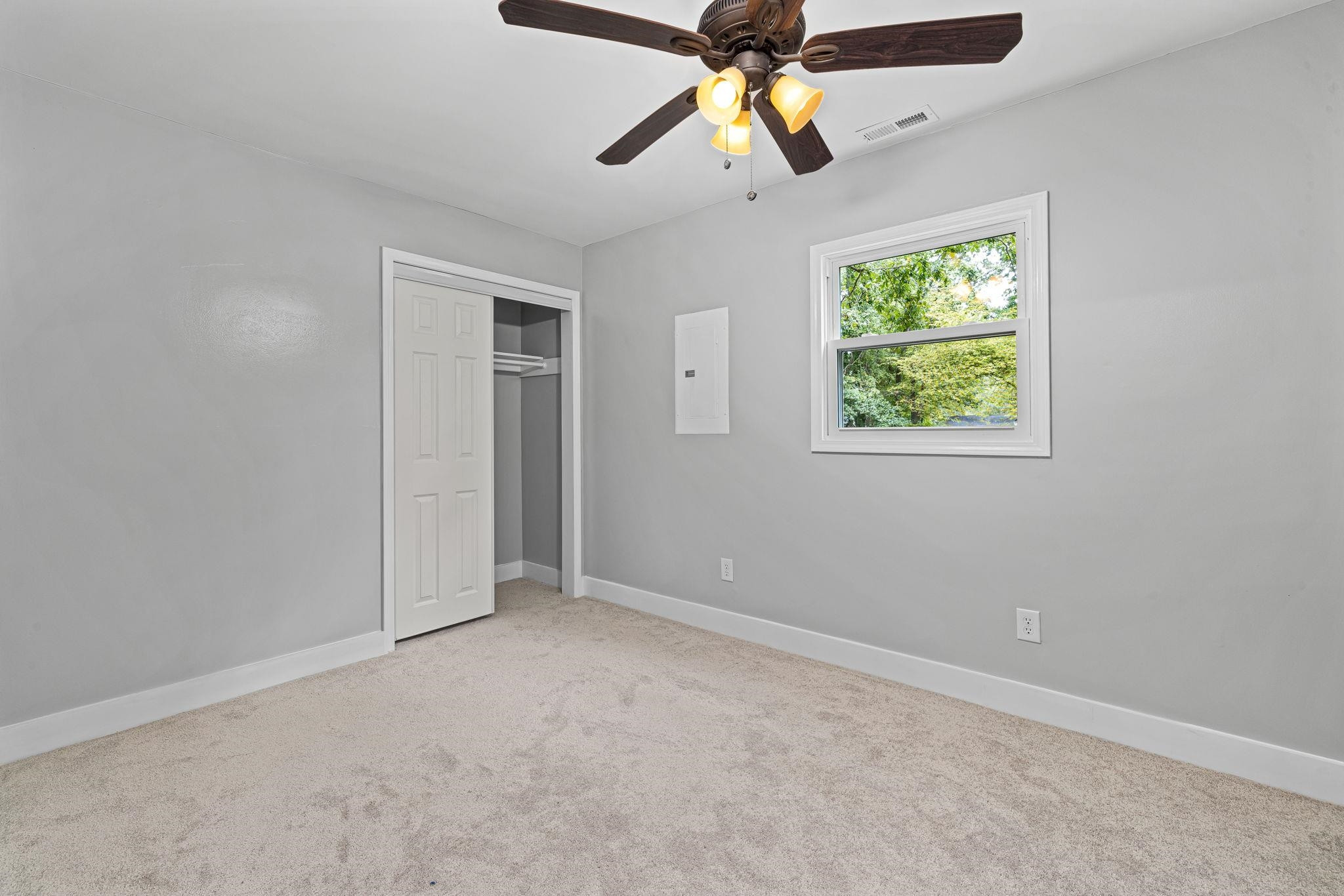 1200 Armstrong Circle Property Photo 25