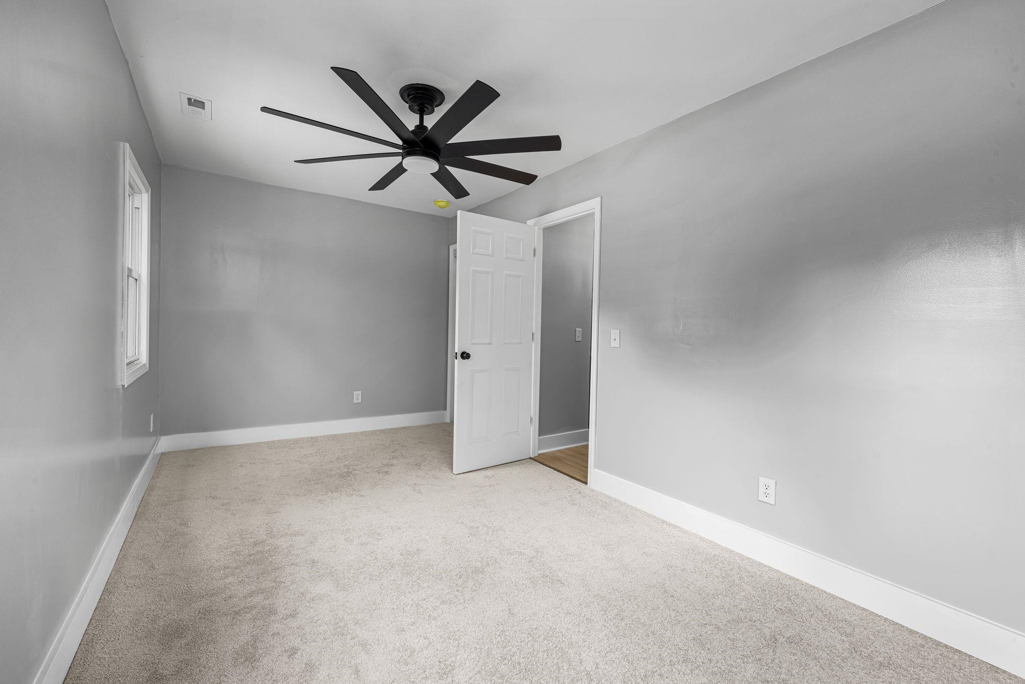 1200 Armstrong Circle Property Photo 27