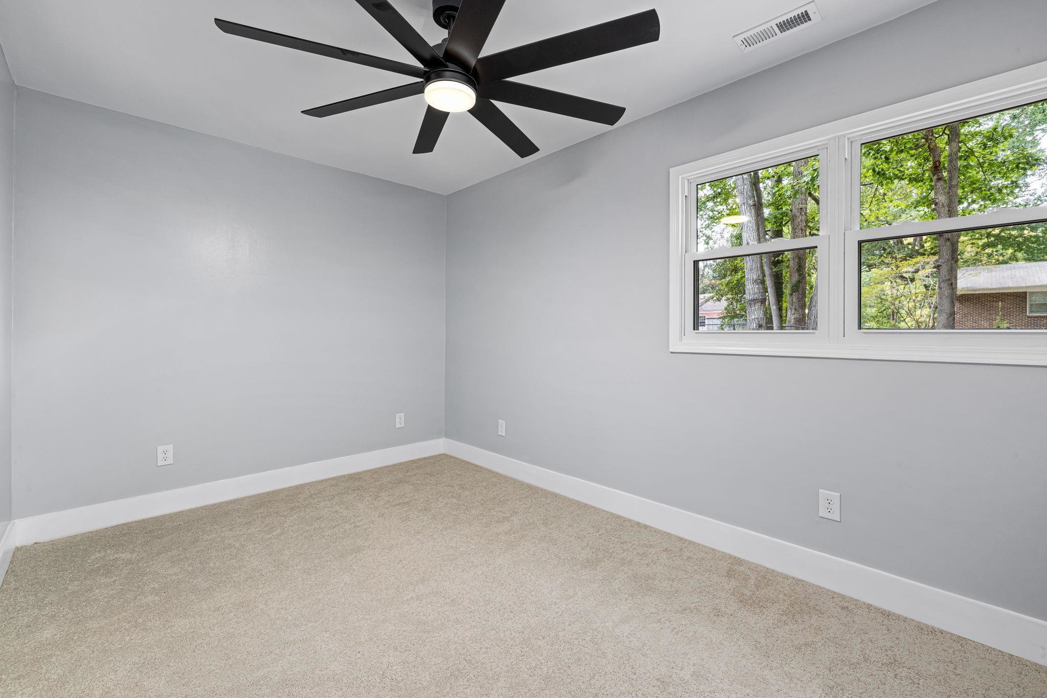 1200 Armstrong Circle Property Photo 30