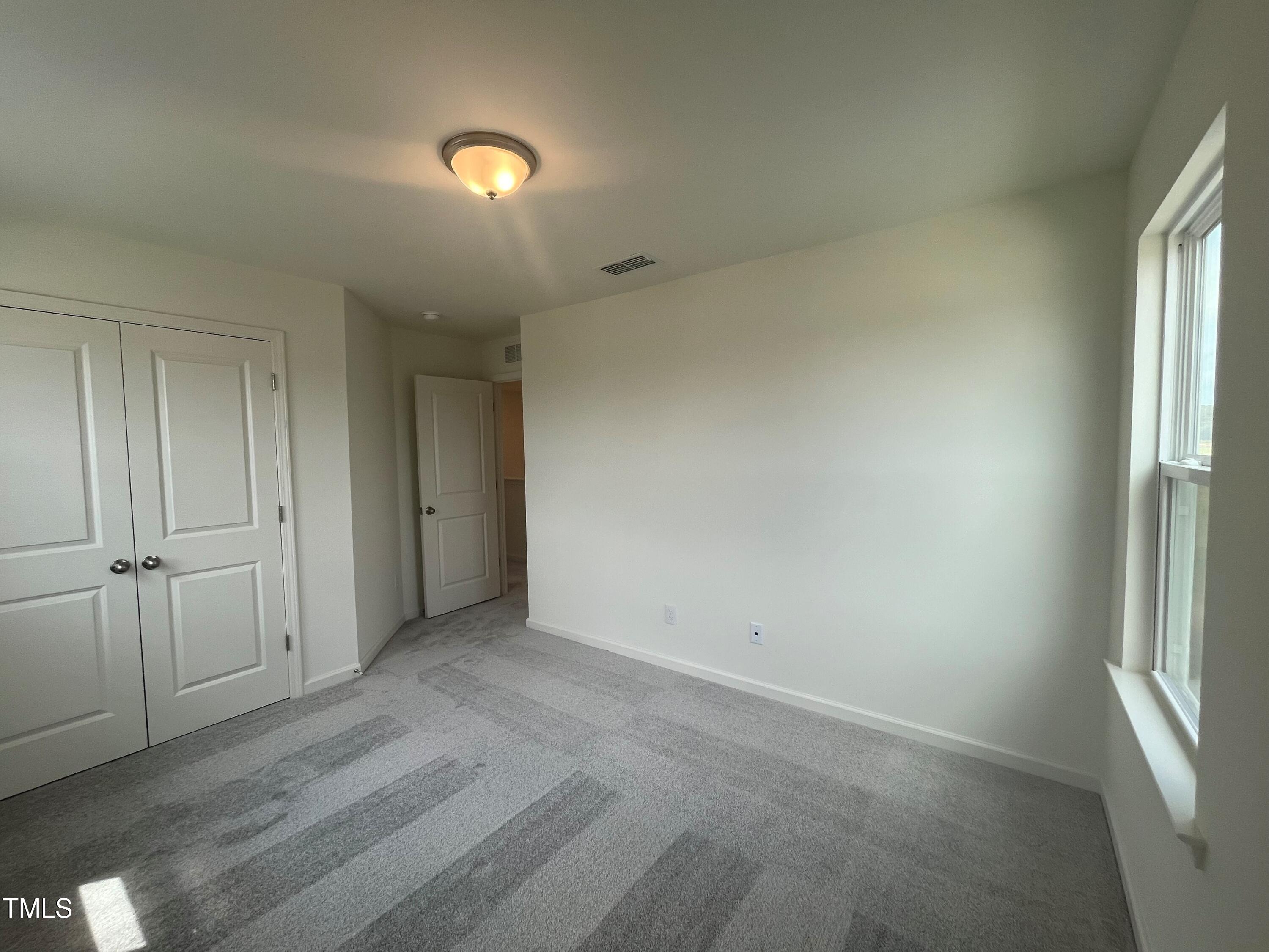 323 Chestnut Oak Lane Property Photo 13