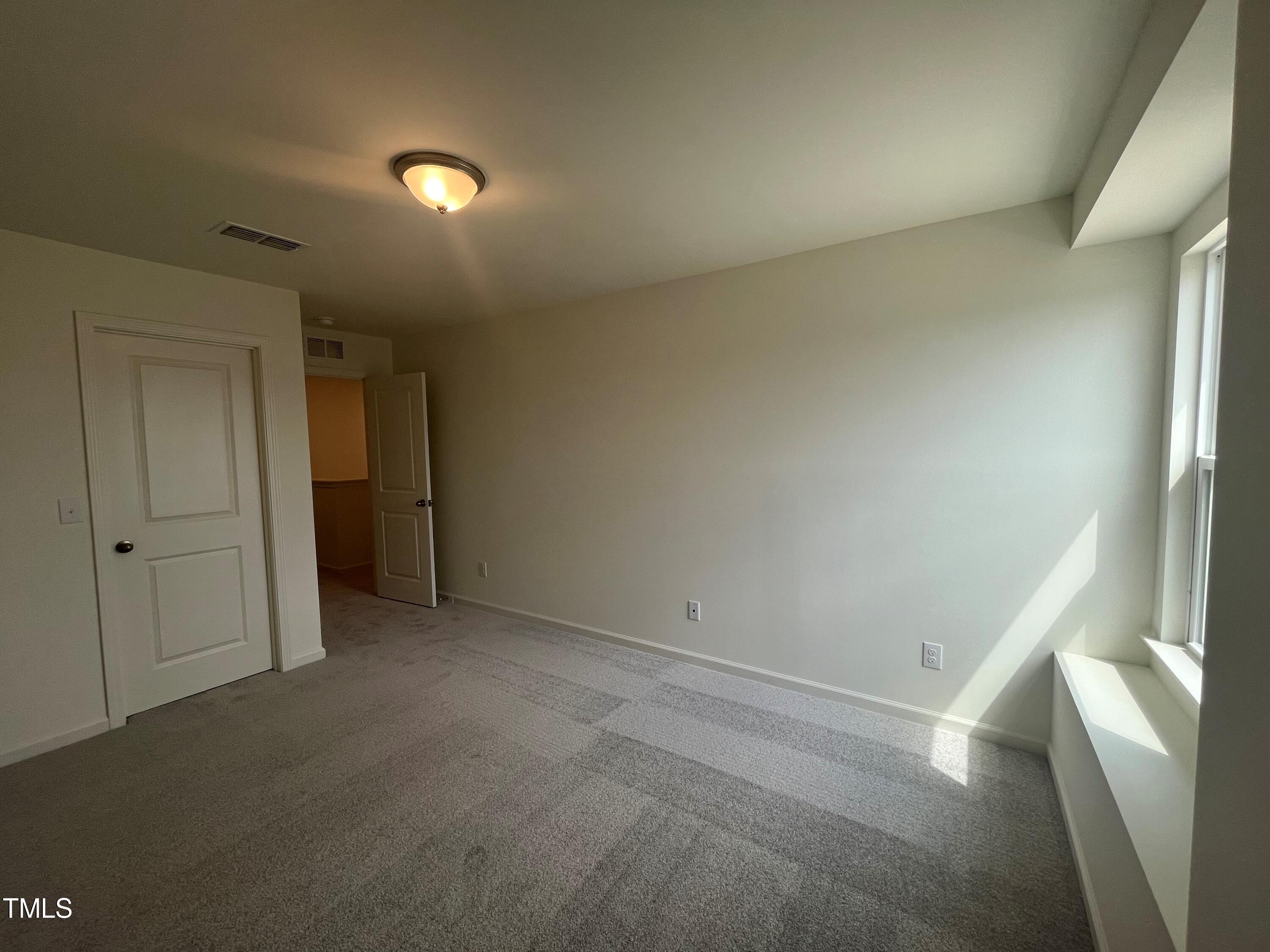 323 Chestnut Oak Lane Property Photo 17
