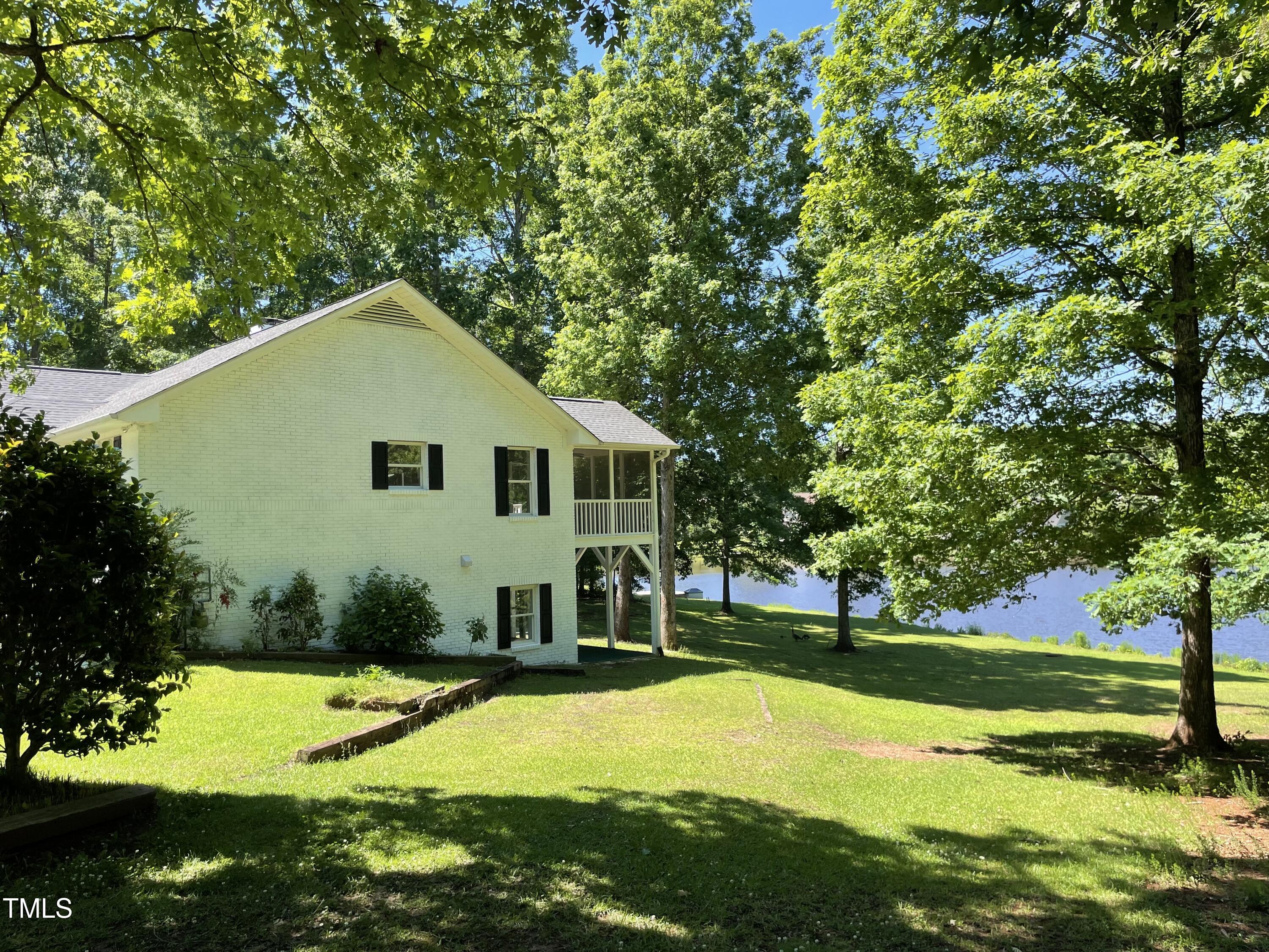 3309 Westcott Circle Property Photo 4