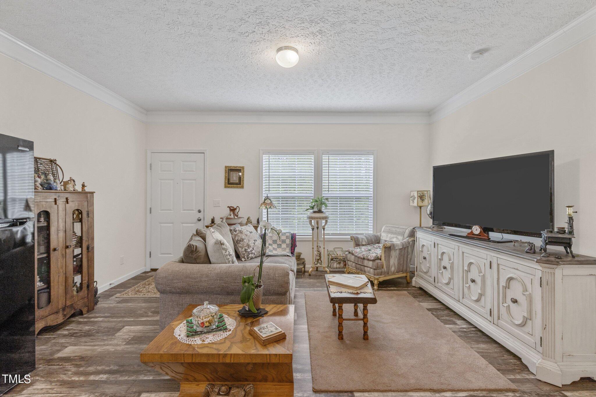 153 Bywood Drive Property Photo 8