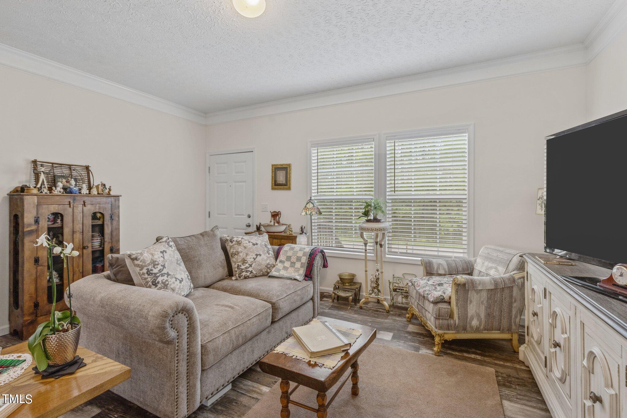 153 Bywood Drive Property Photo 9