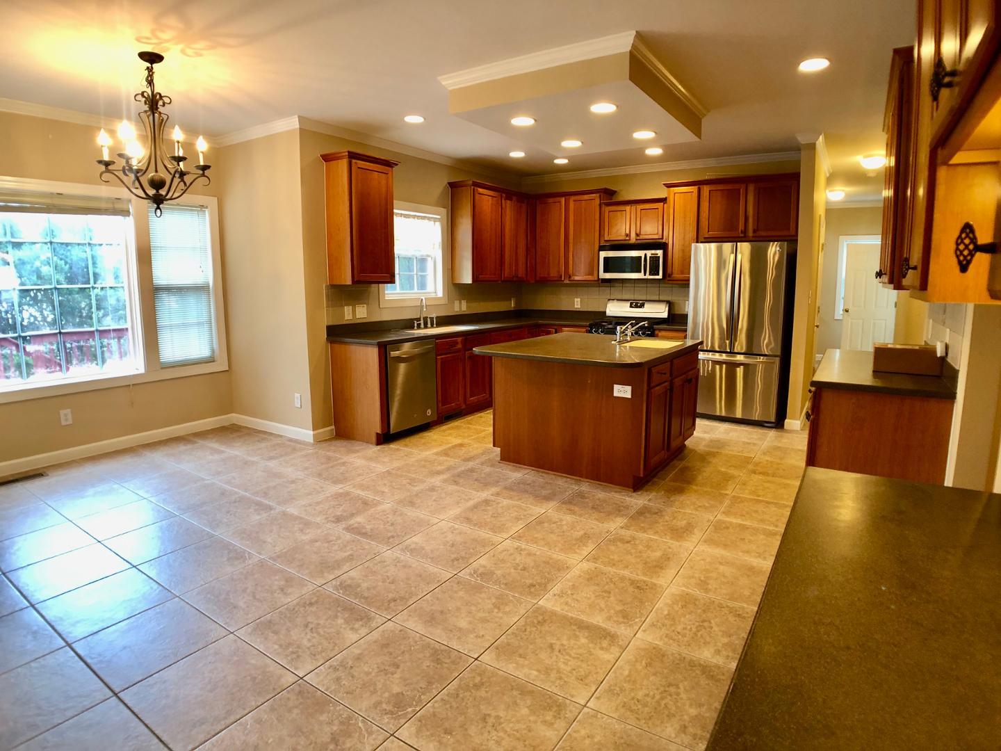 4803 Dutchess Lane Property Photo 6