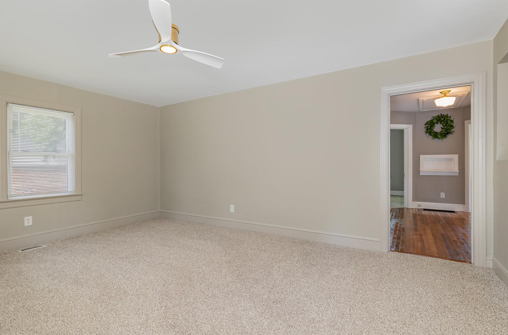 302 N Fayetteville Street Property Photo 10