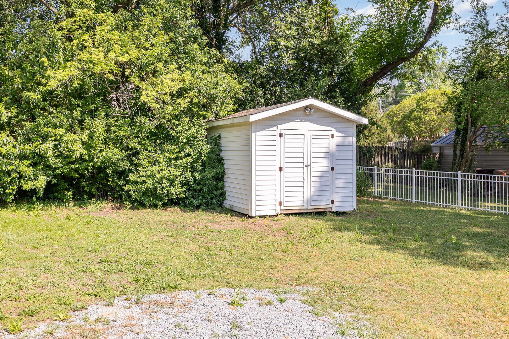 302 N Fayetteville Street Property Photo 13