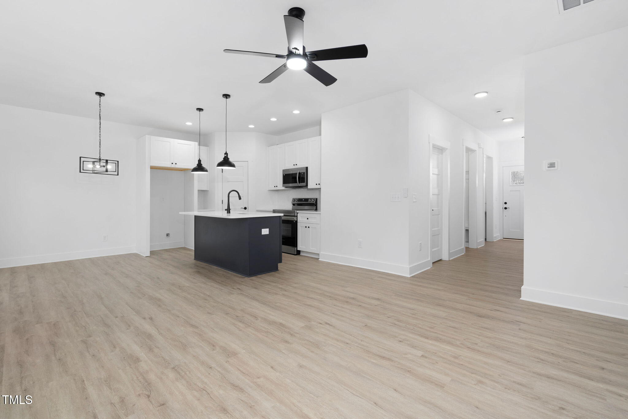 329 Roxboro Street Property Photo 12