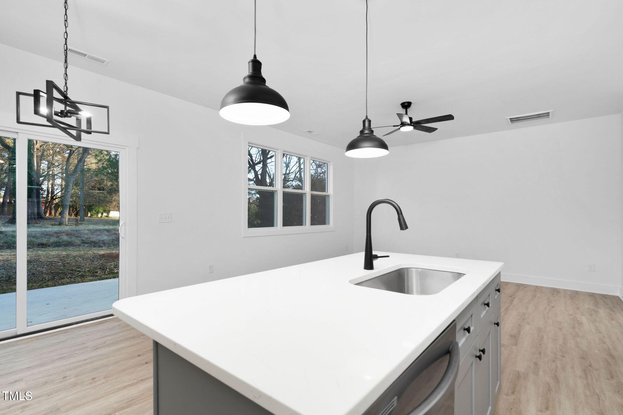 331 Roxboro Street Property Photo 11