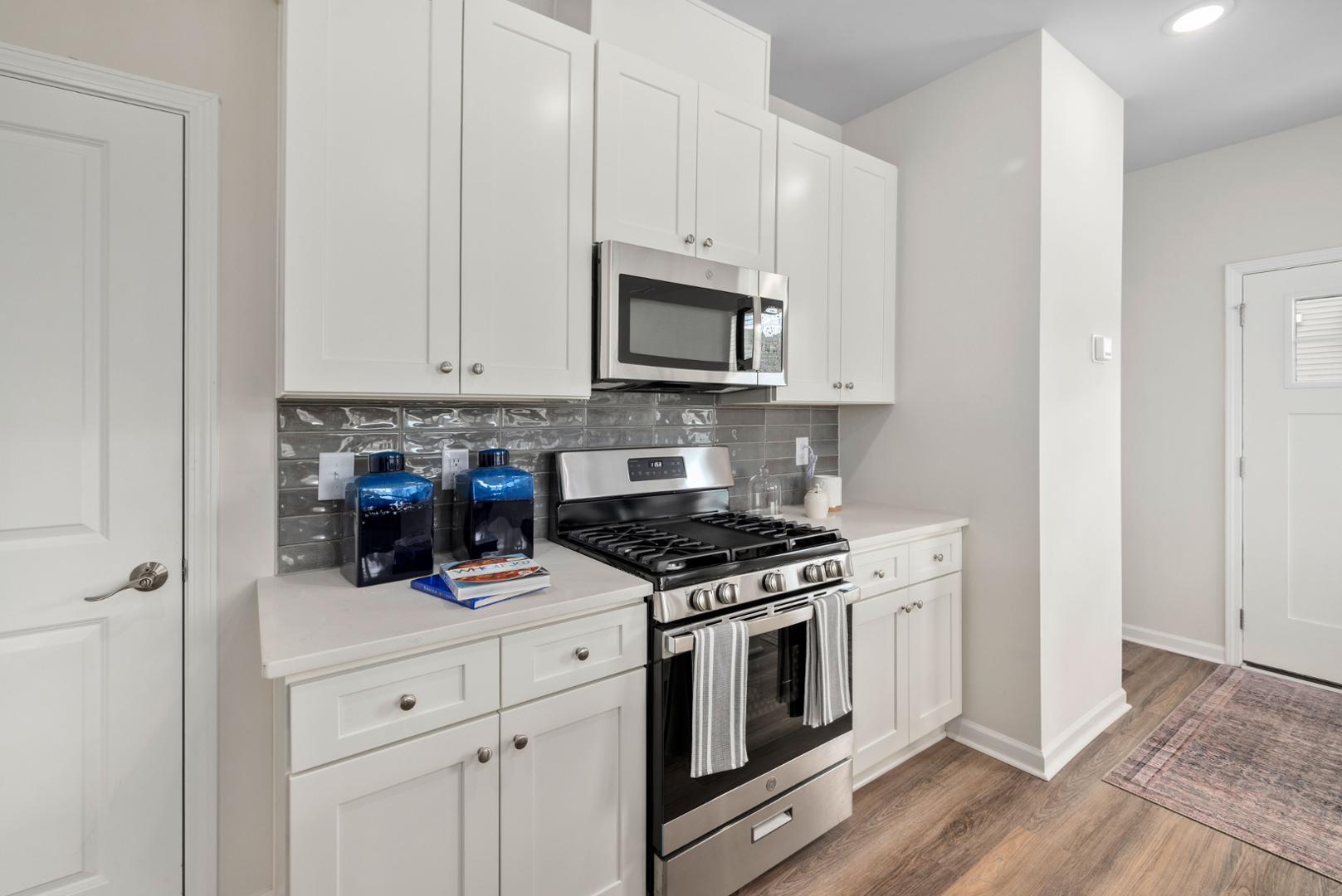 7629 Waypond Court Property Photo 8