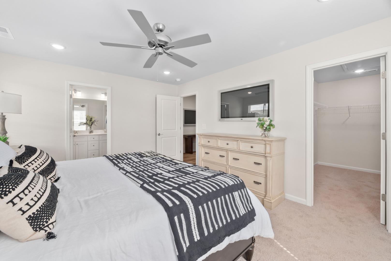 7629 Waypond Court Property Photo 10