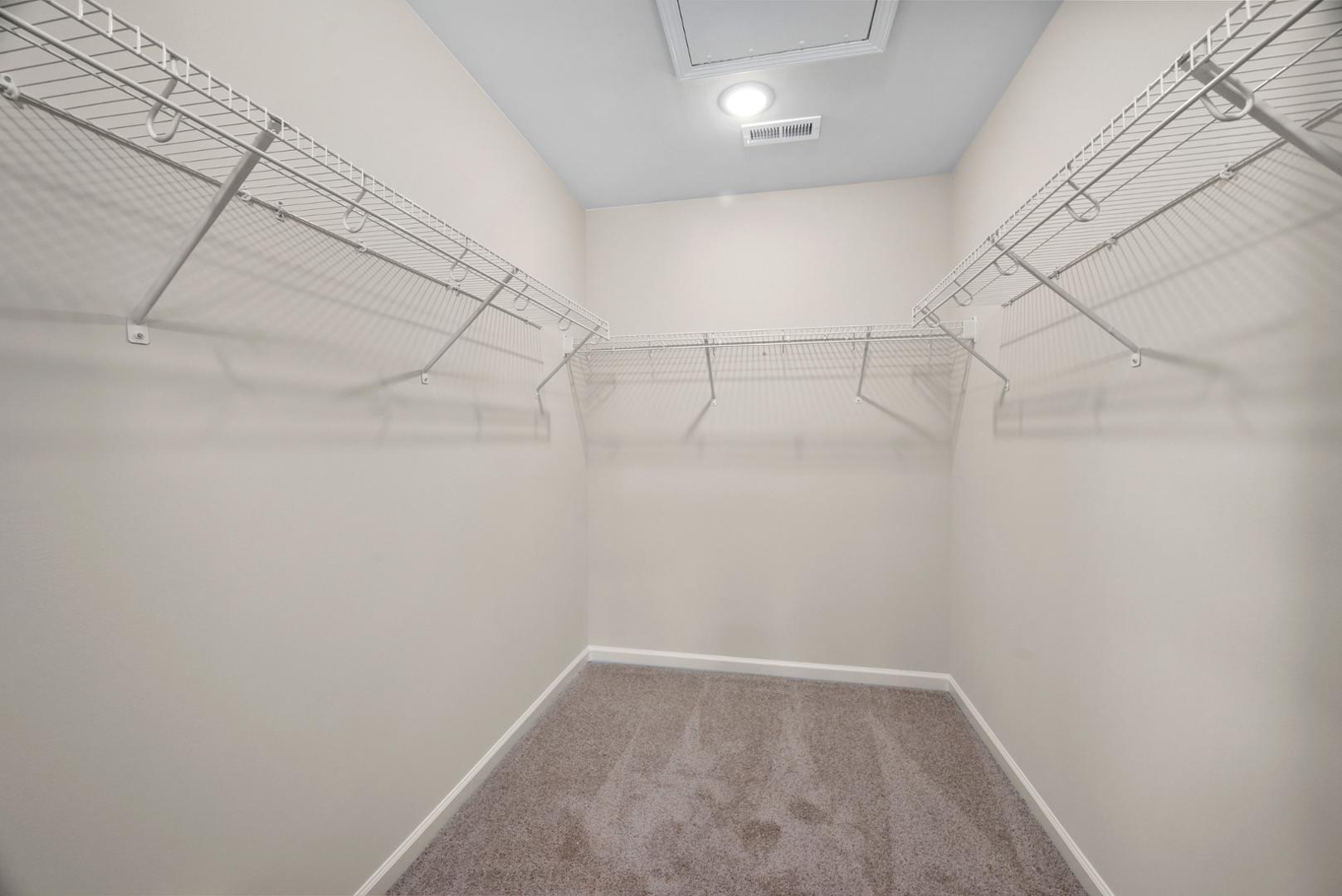 7629 Waypond Court Property Photo 12