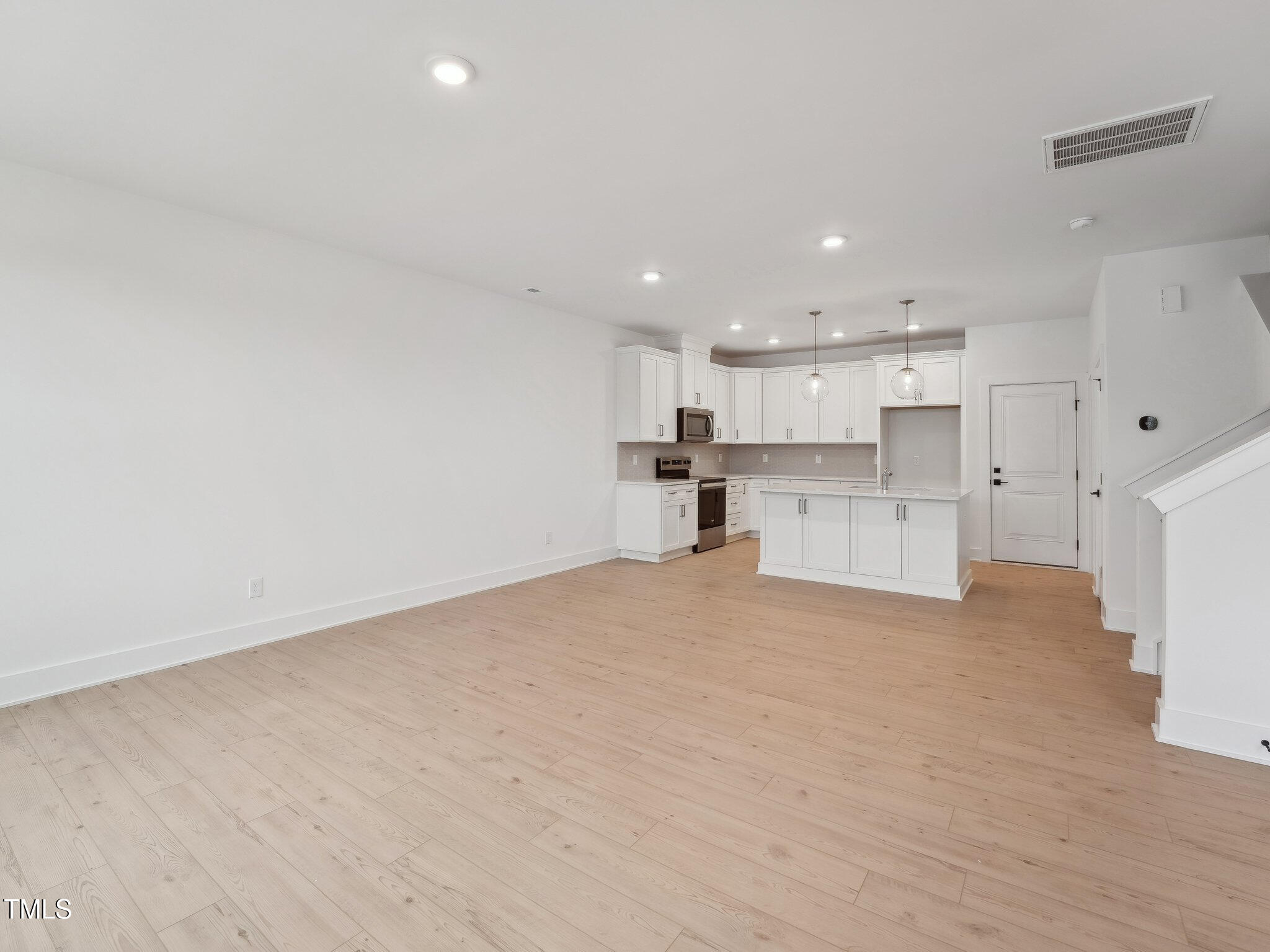814 Barlow Drive Property Photo 4