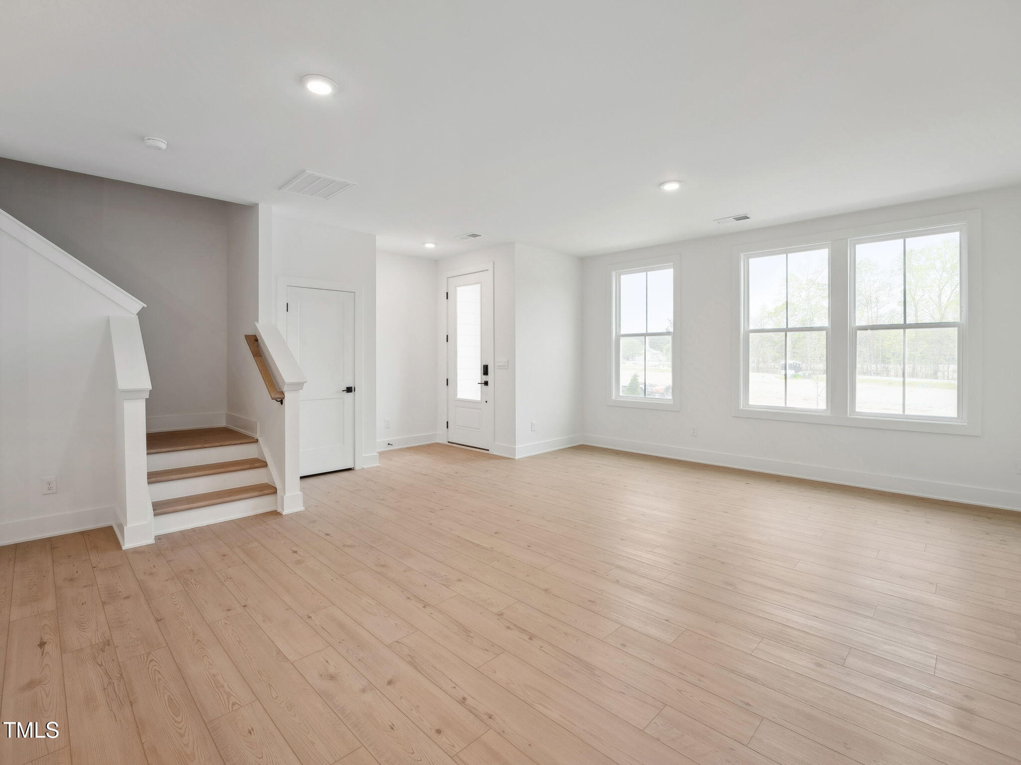 814 Barlow Drive Property Photo 8
