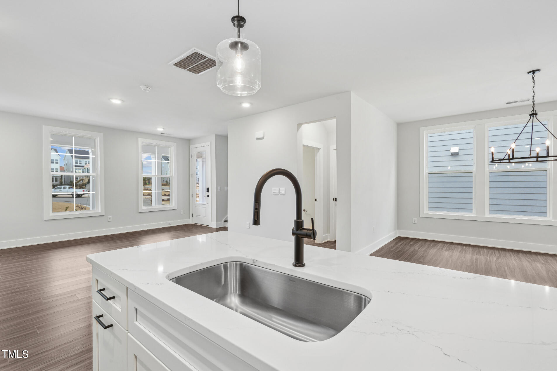 1505 Patchings Lane Property Photo 8