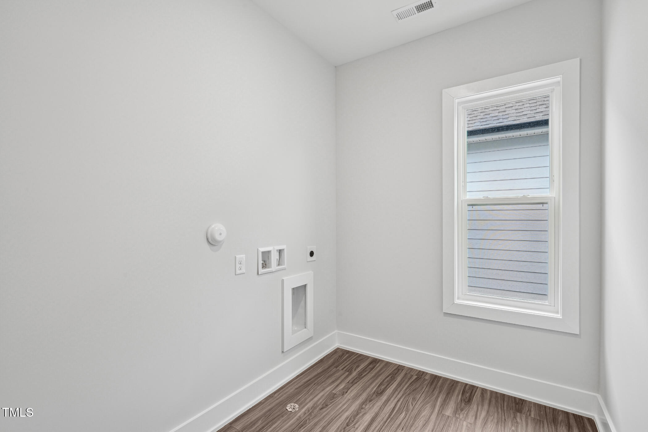 1505 Patchings Lane Property Photo 11