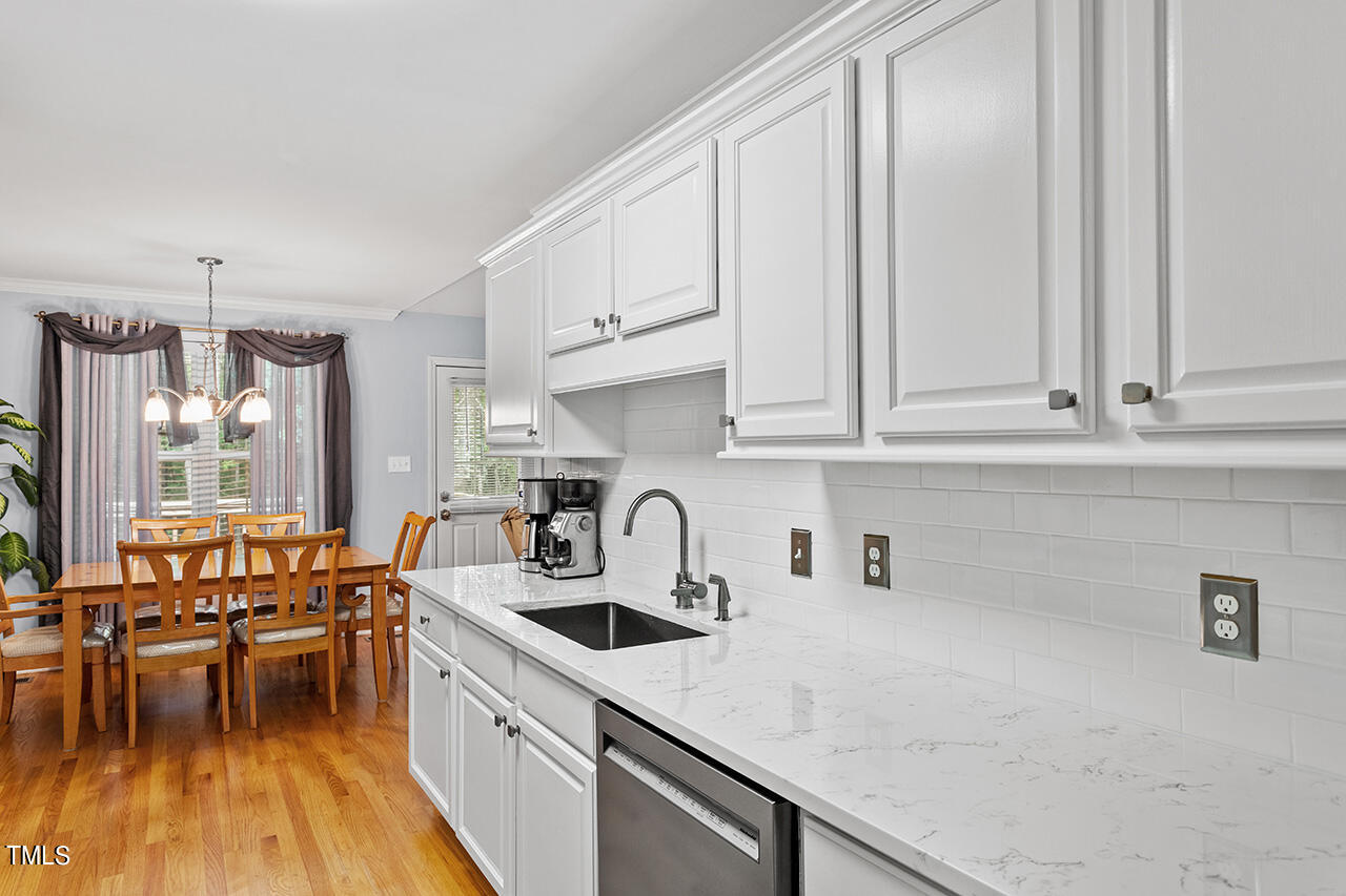 127 Lily Crossing Property Photo 12
